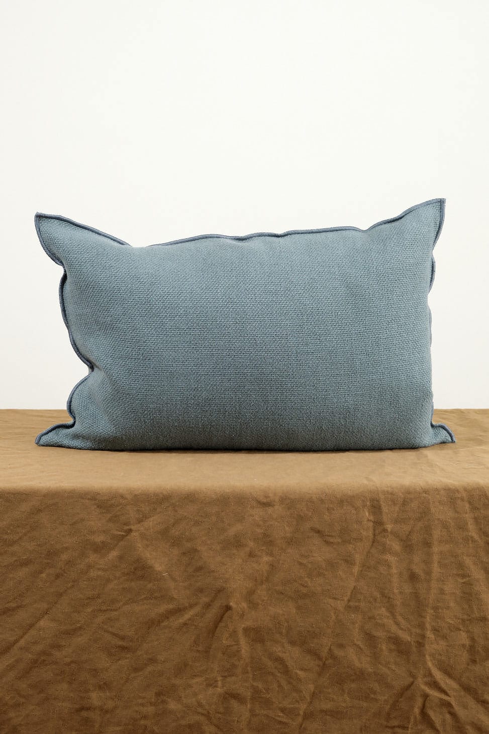 Maison De Vacances Home Pillows 16" X 24" Canvas Vice Versa Cushion in Canard Canard / 16" X 24"