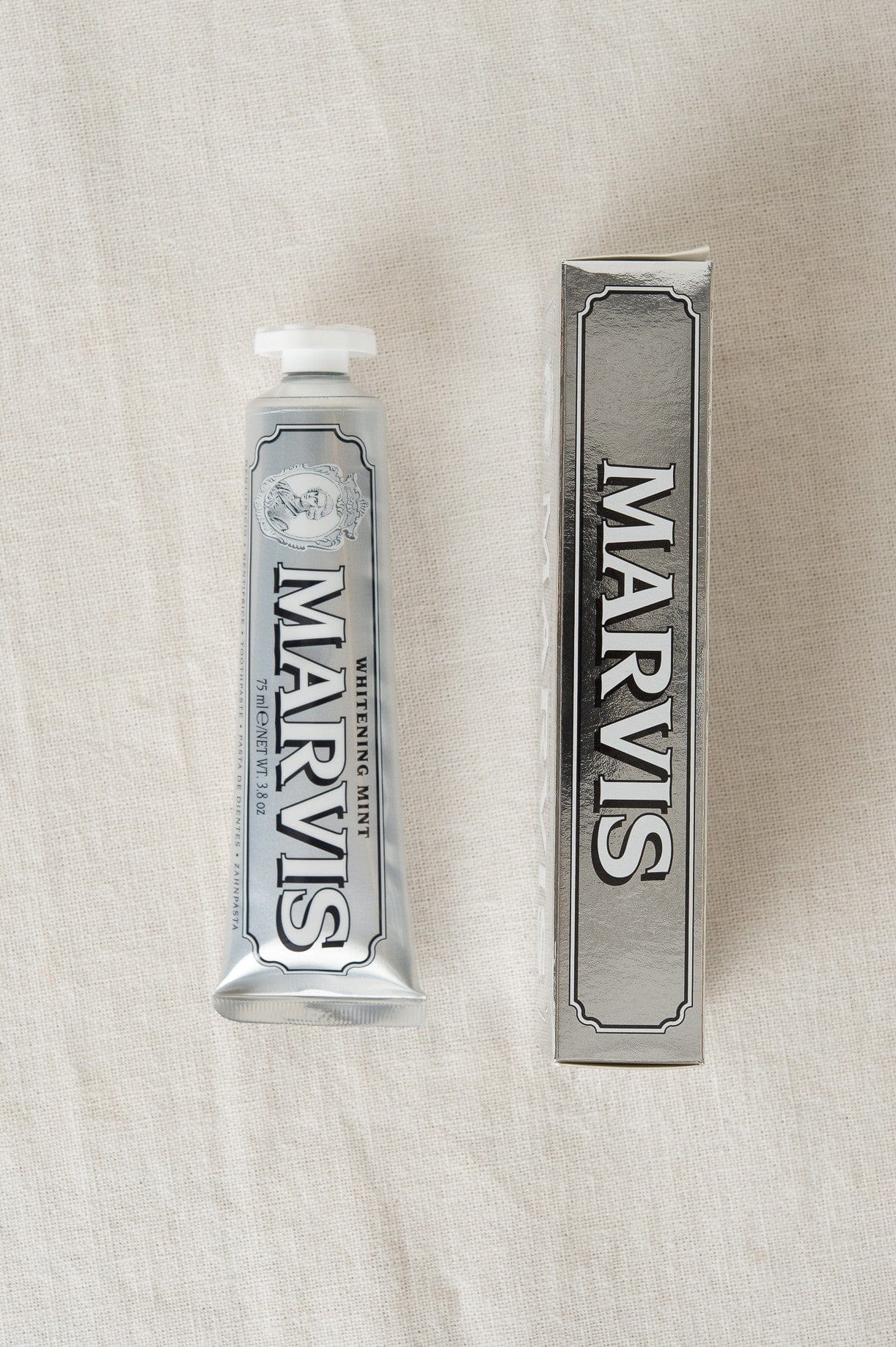 Marvis Beauty Grooming Marvis Toothpaste Whitening Mint / 3.8 oz