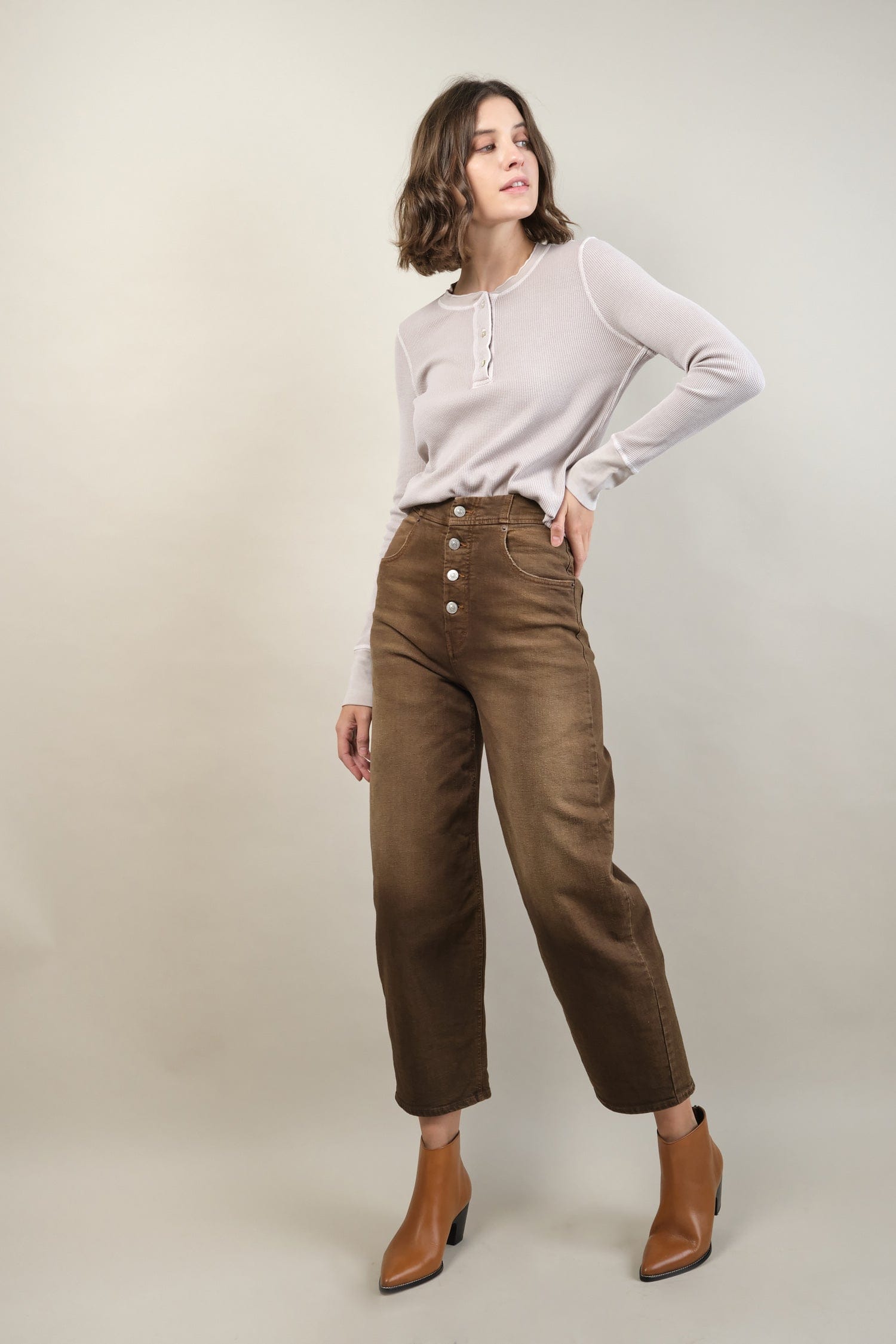 Carrot Jeans in Nutmeg