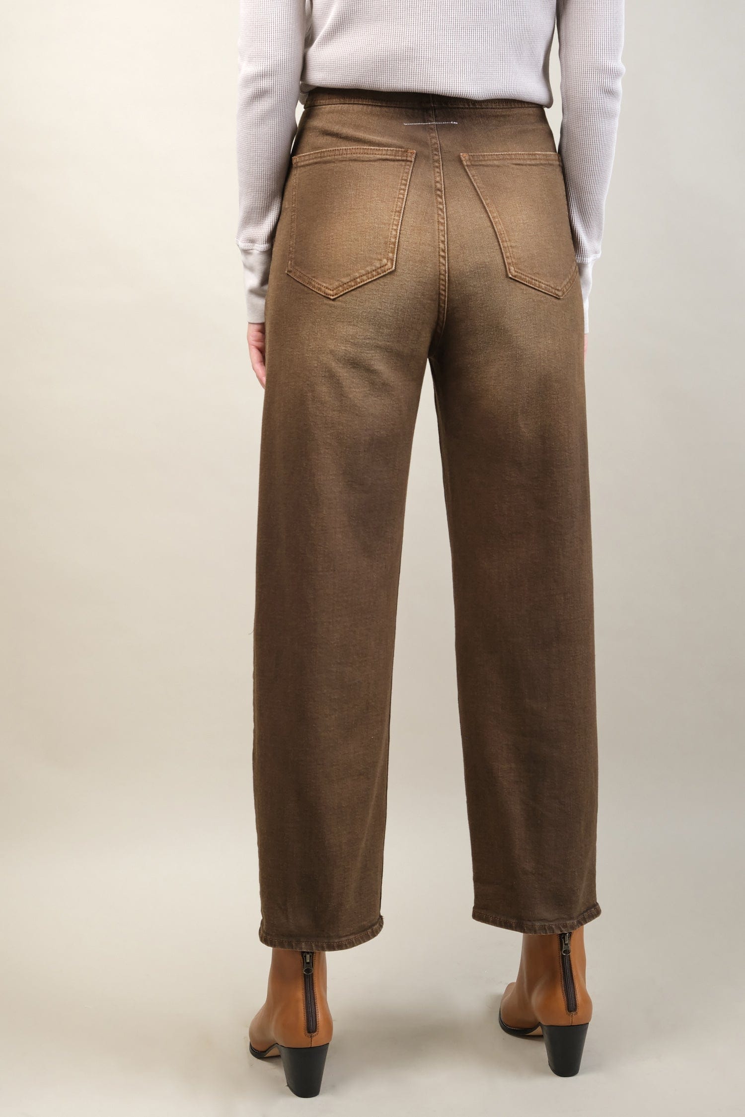 Back of Carrot Jeans in Nutmeg