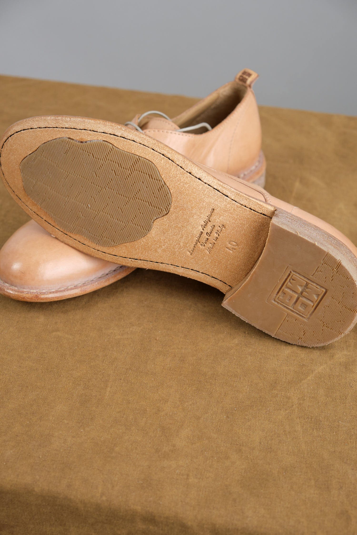 Heel on ALLACCIATA DONNA CUSNA in Pralina