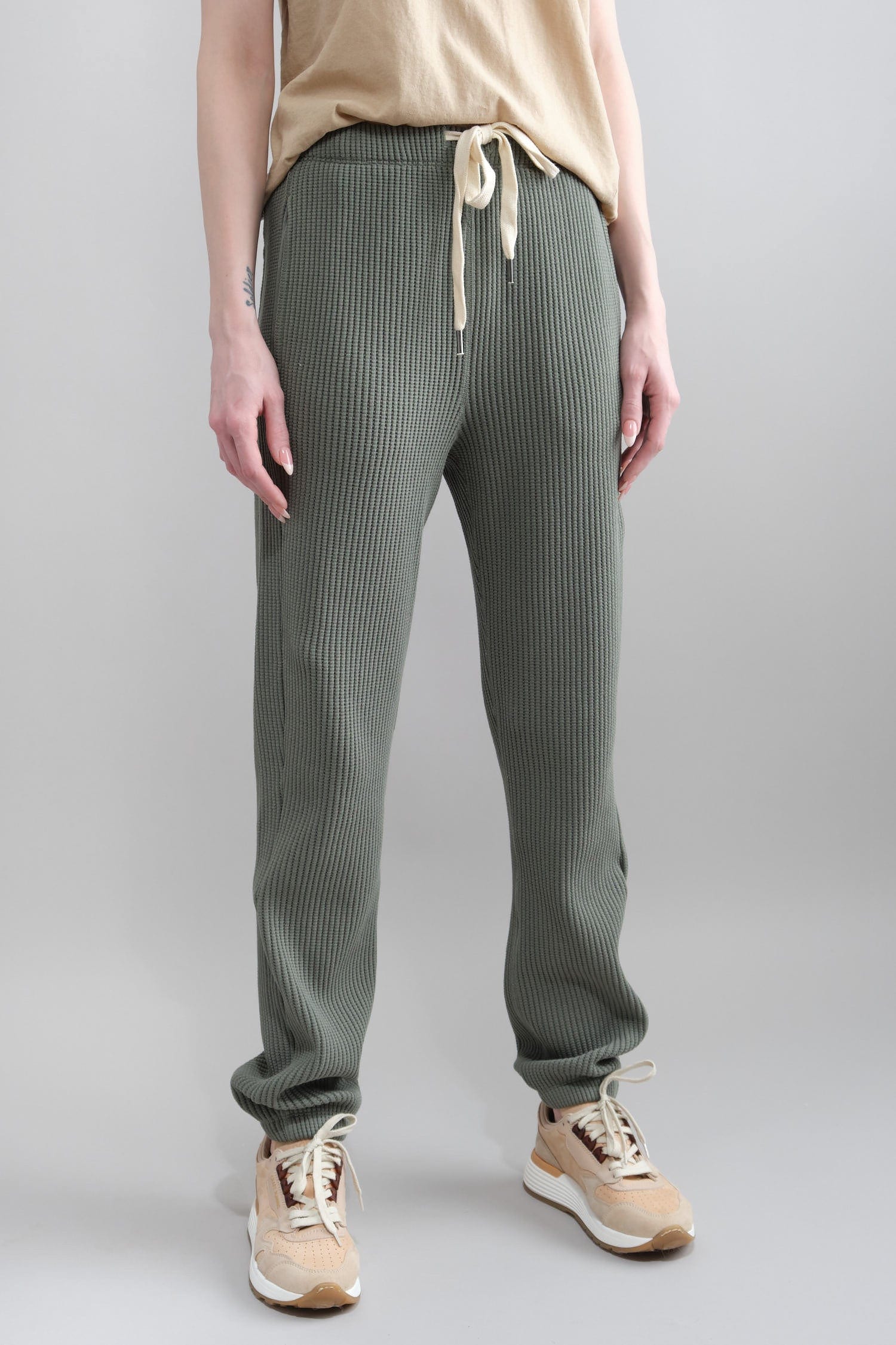 Front of Isabel Old School Joggers