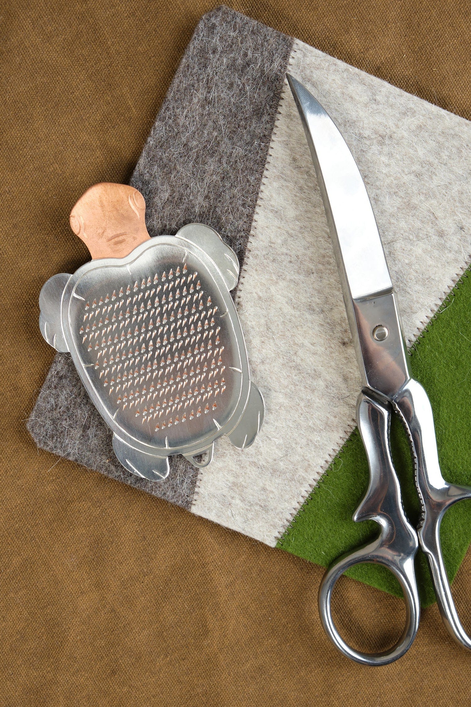 Ooya Home Kitchen Utensils Copper Turtle Grater Copper Tin Plating / 2.75" W X 4.25" L