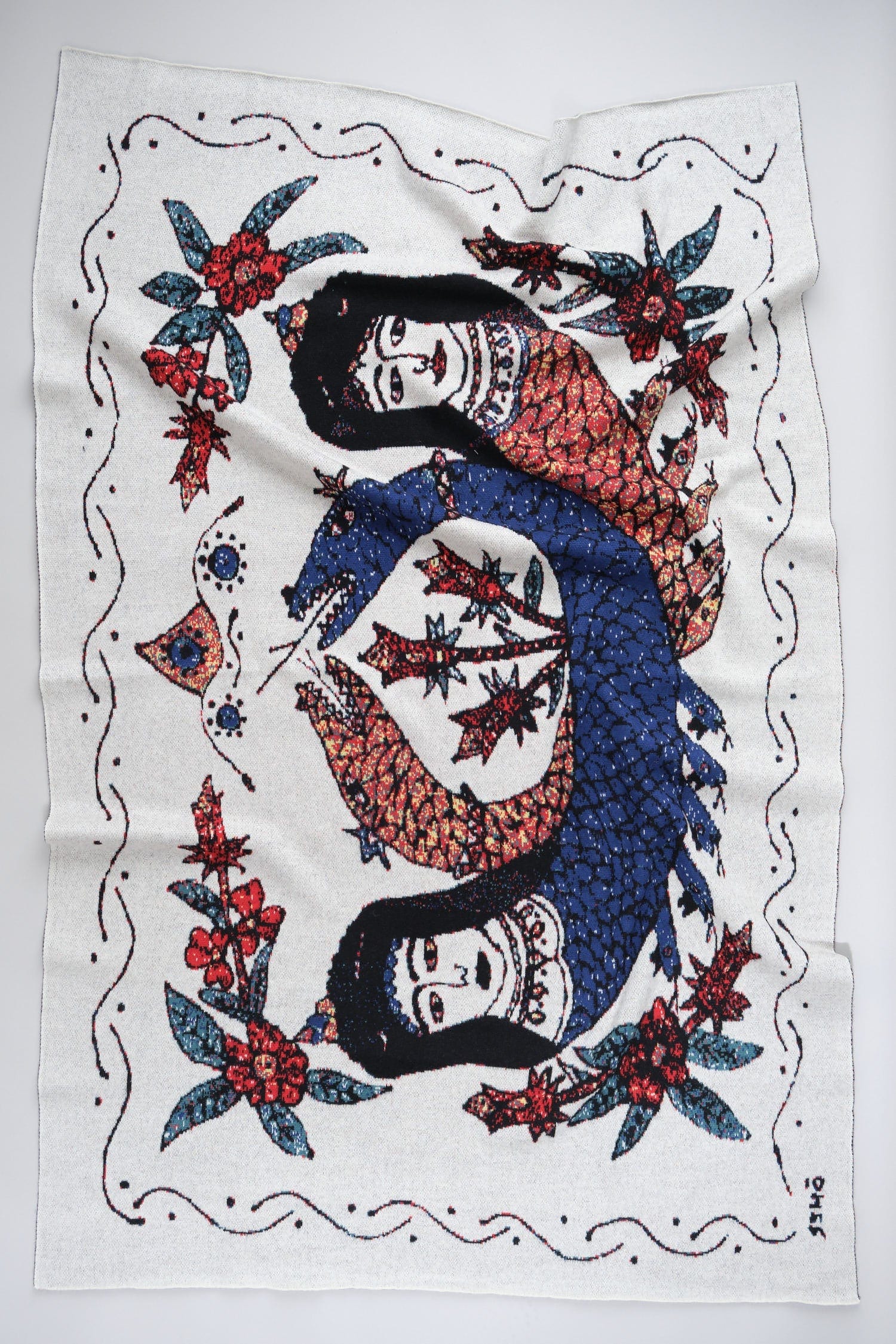SAVED New York Home Throws Shahmaran Throw White Multi / 51" X 71"