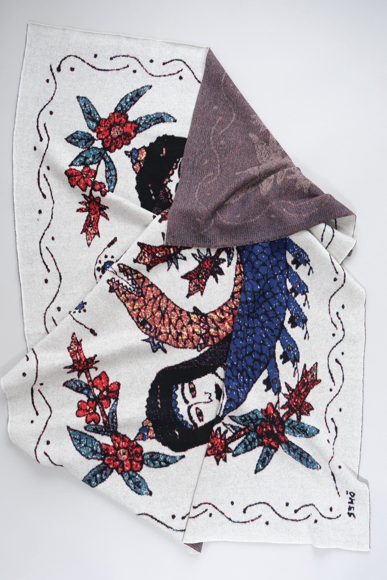 SAVED New York Home Throws Shahmaran Throw White Multi / 51" X 71"