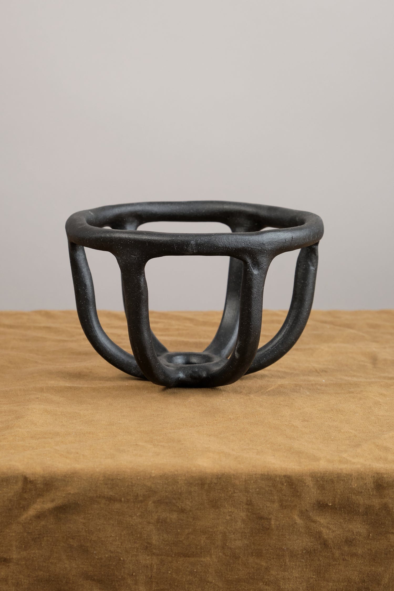 Virginia Sin Home Kitchen Containers Moth Fruit Bowl Matte Black / 8.5" D X 6" H