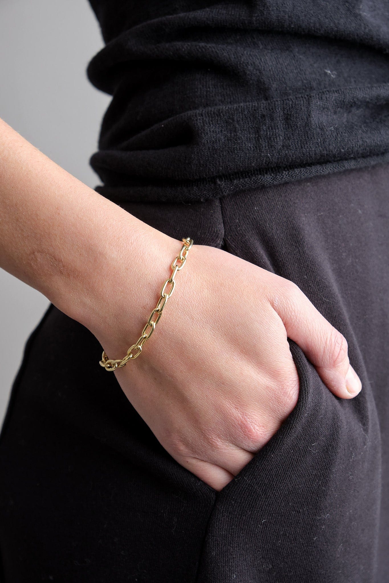 Stephanie Windsor Jewelry Bracelets 150mm Solid Oval Link Chain Bracelet 14K Yellow Gold / 7" Chain