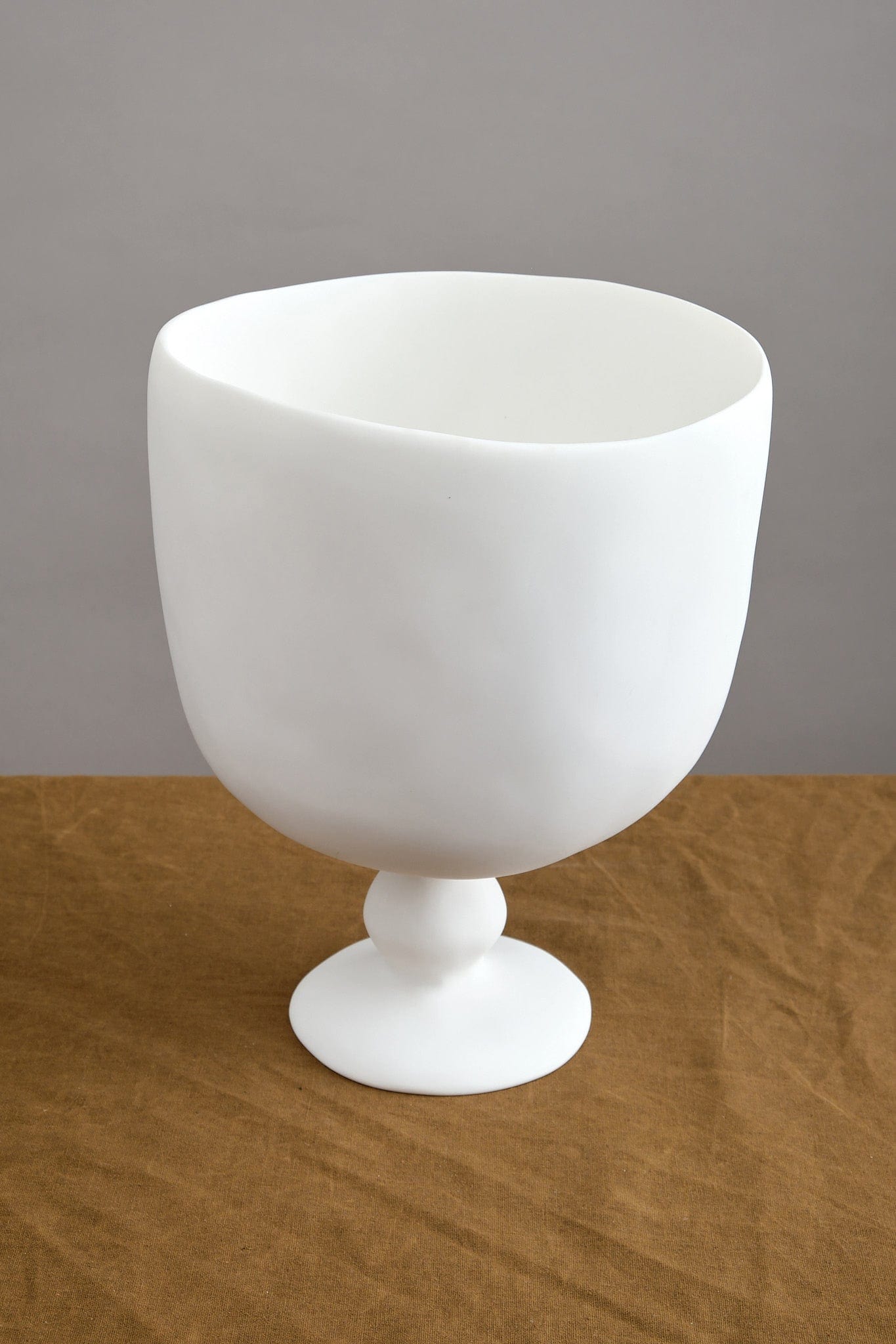 Tina Frey Designs Home Kitchen Serving Pedestal Champagne Bucket White / 10" D X 13" H
