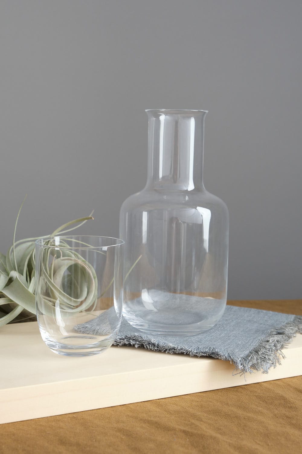 Toyo Sasaki Glass Home Kitchen Glassware Glass Decanter and Cup Set