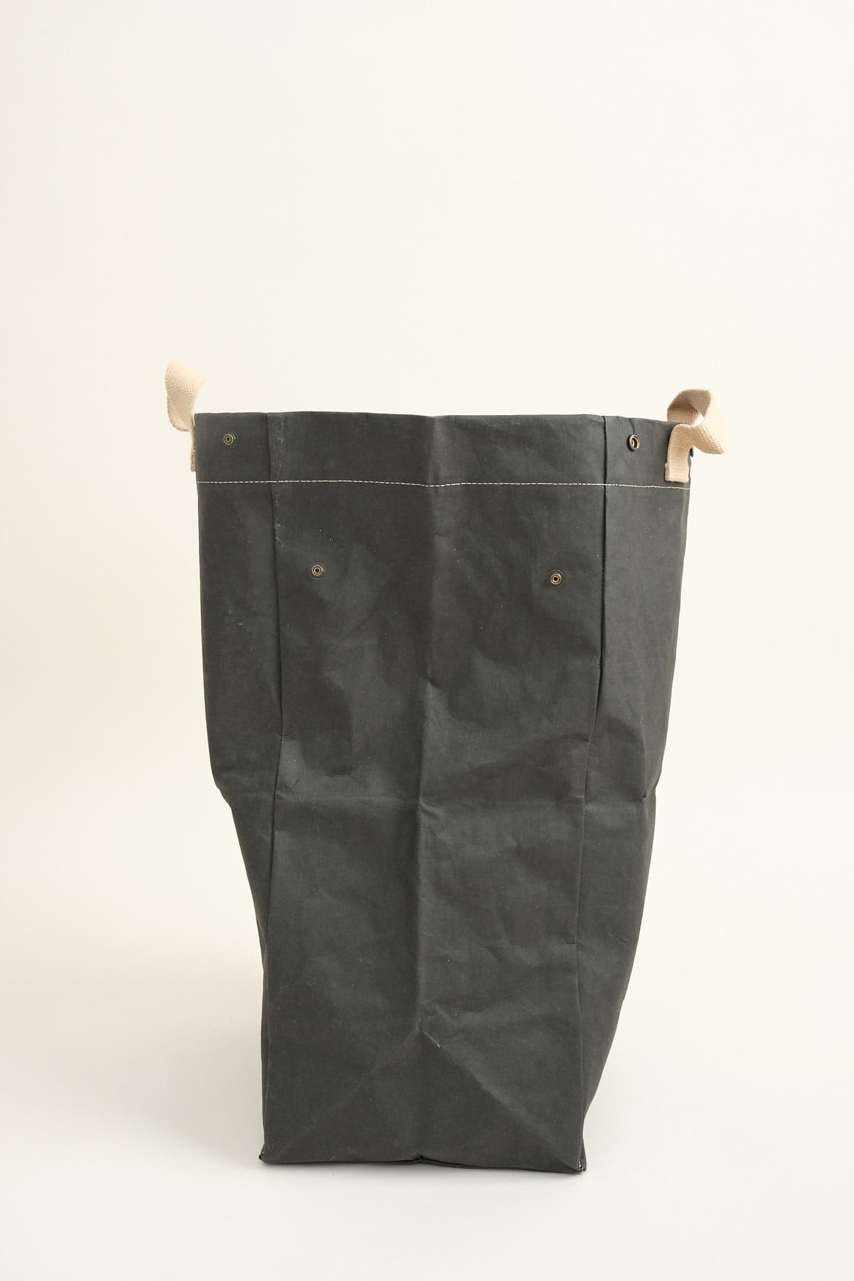 Uashmama Home Baskets Laundry Bag in Black Black / 12" L X 10" W X 23" H