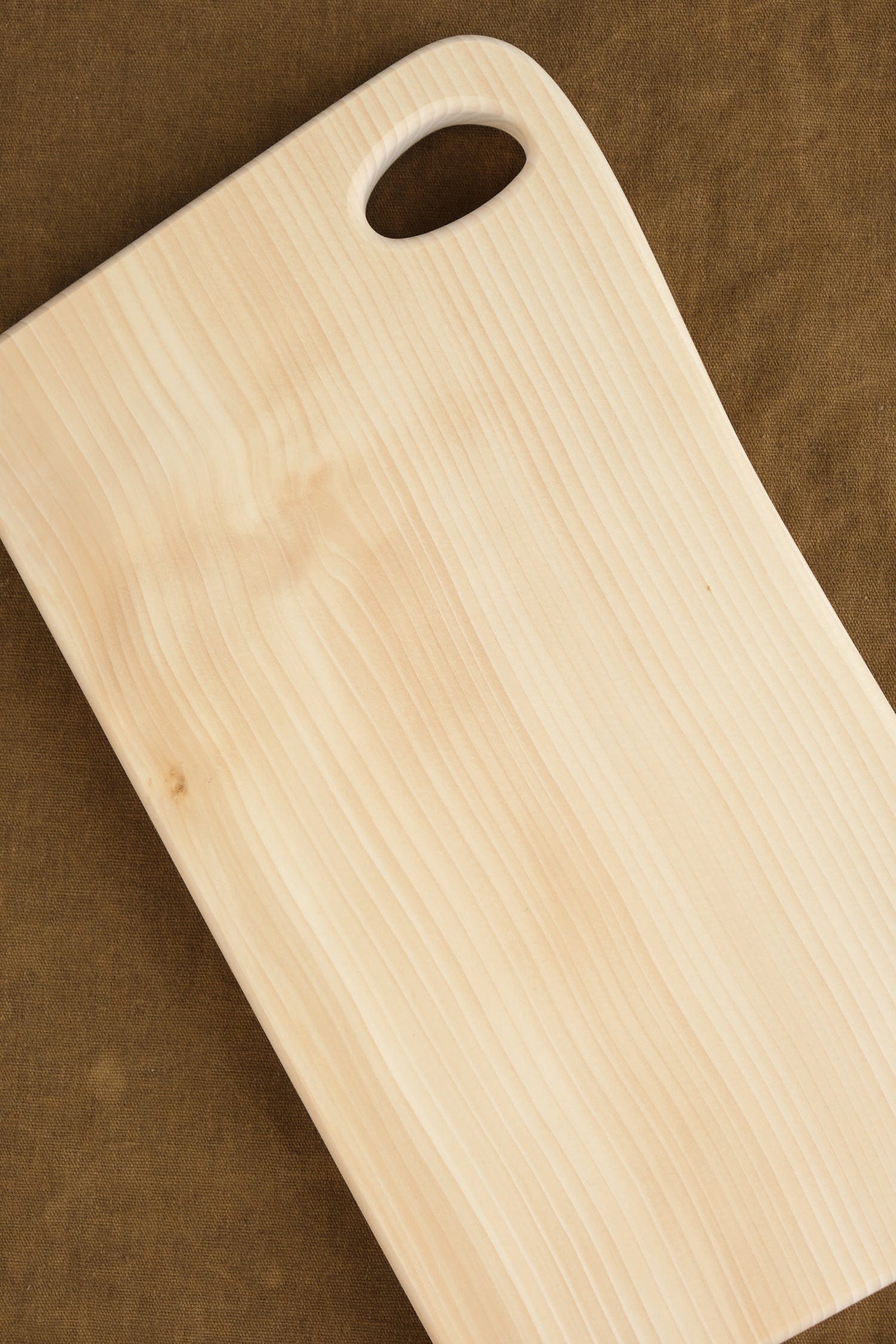 Woodpecker Home Kitchen Cutting Boards Medium Ginkgo Chopping Board with Hole Gingko Wood / 13" W X 7" L X 1" H