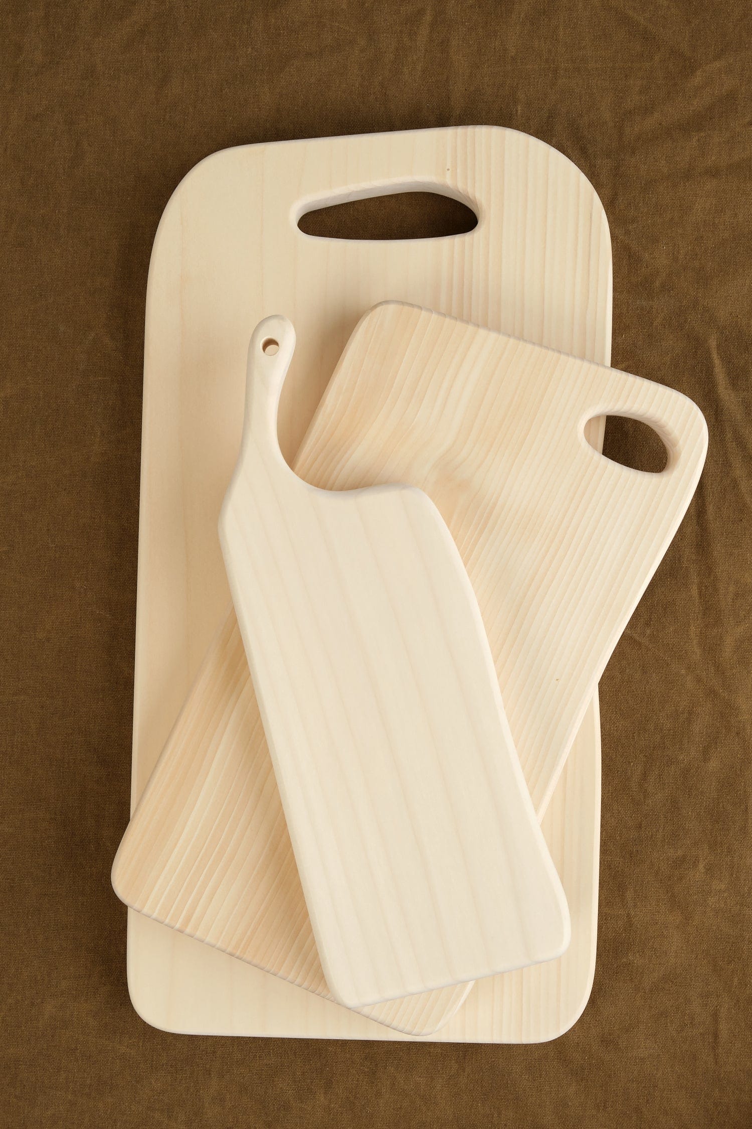 Woodpecker Home Kitchen Cutting Boards Large Ginkgo Chopping Board with Hole Gingko Wood / 18" W X 9" L X 1" H