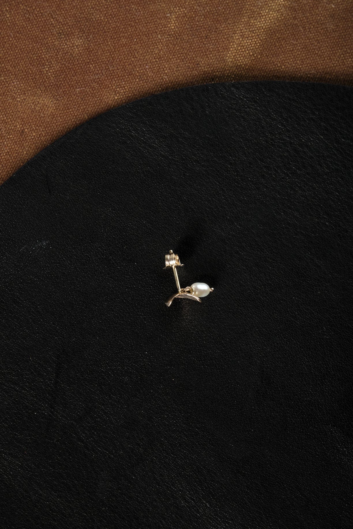 Wwake freshwater pearl
