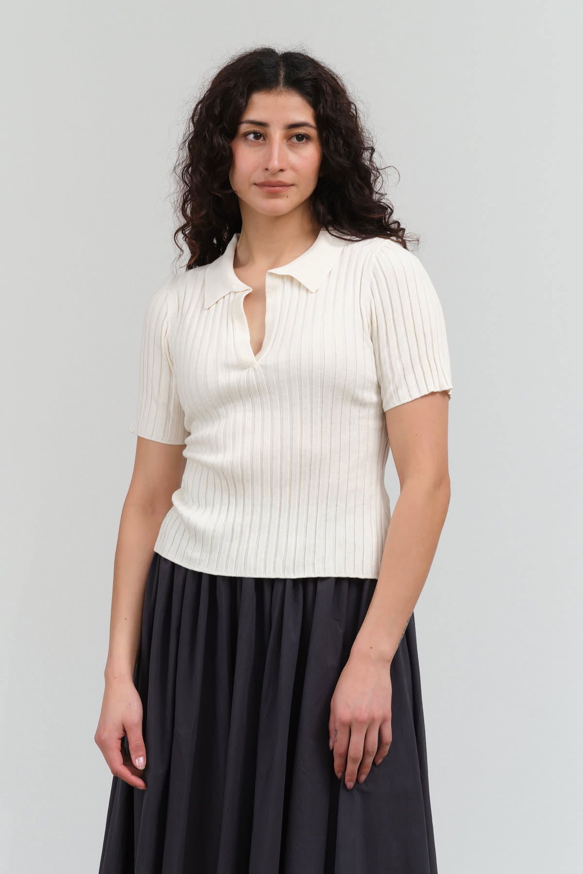 Styled Collared V-Neck Knit Top in Off-White