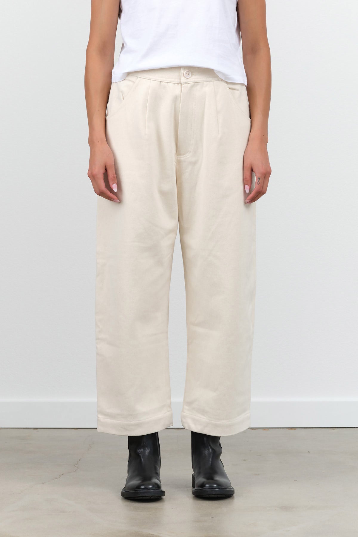 Fall Signature Curved Legged Trouser by 7115 by Szeki in Off White