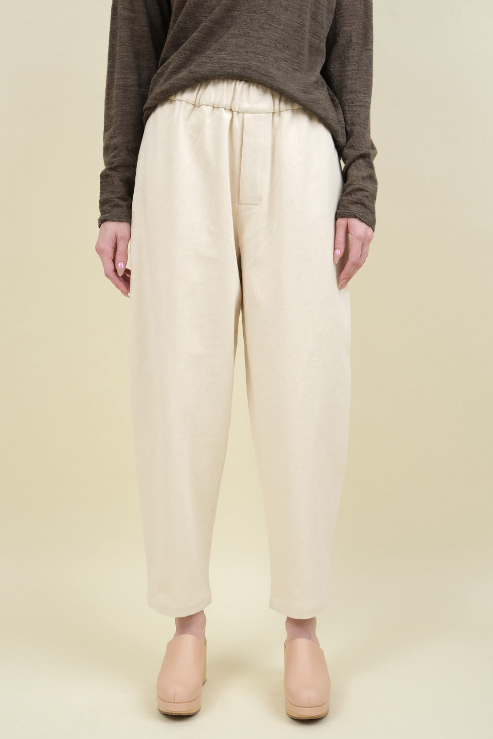 Front of Signature Elastic Pull-Up Trouser in Off White