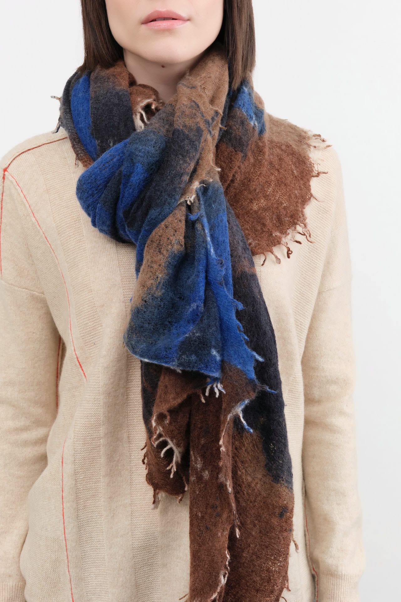 F Cashmere Accessories Scarves Felt Shawl in Patina Patina