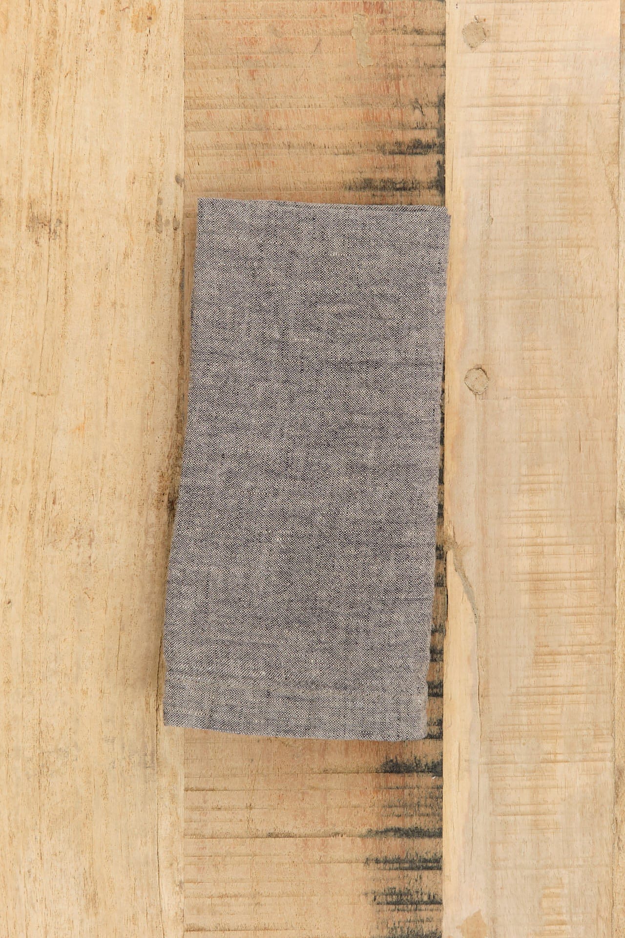 Hale Mercantile Home Kitchen Napkins Basix Linen Napkin Nox / 18" L X 18" W