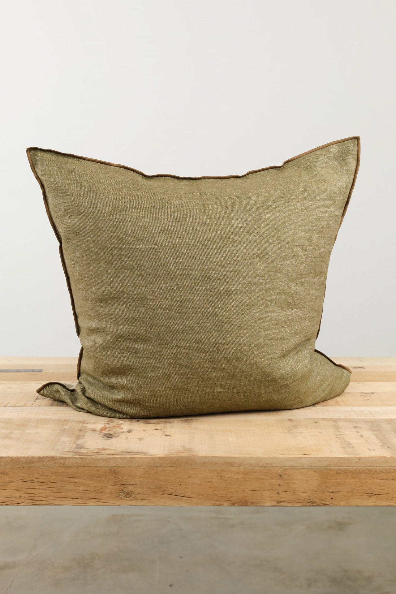 Maison De Vacances Home Pillows 26" X 26" Crumpled Washed Linen Vice Versa Cushion in Kaki Kaki/Givre / 26" X 26"