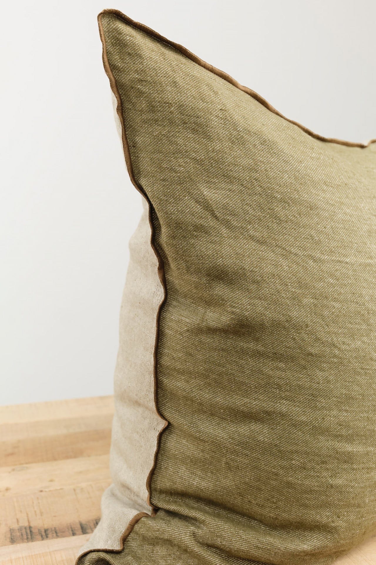 Maison De Vacances Home Pillows 26" X 26" Crumpled Washed Linen Vice Versa Cushion in Kaki Kaki/Givre / 26" X 26"