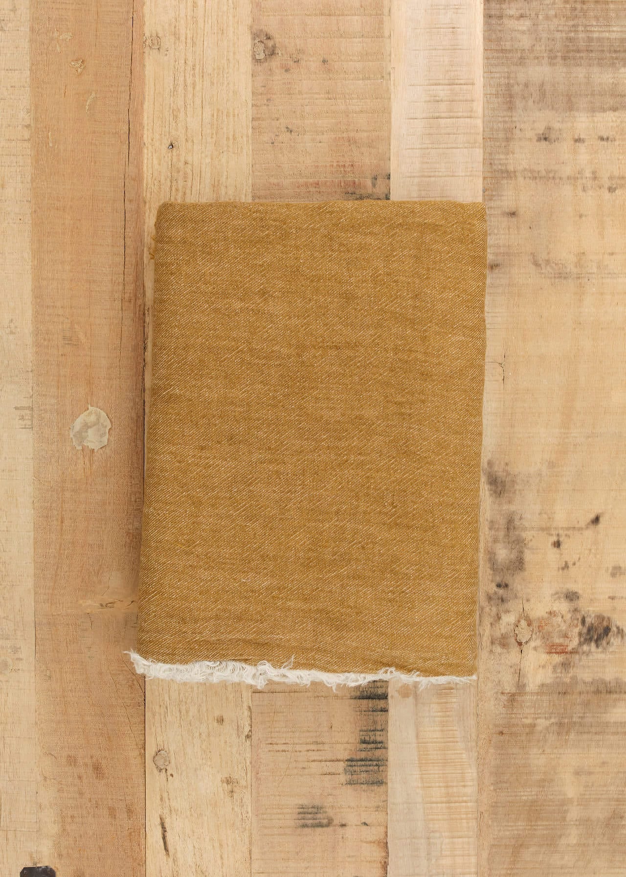 Maison De Vacances Home Throws Crumpled Washed Linen Vice Versa Fringed Throw in Havane Havane/Givre / 98.5" L X 55" W