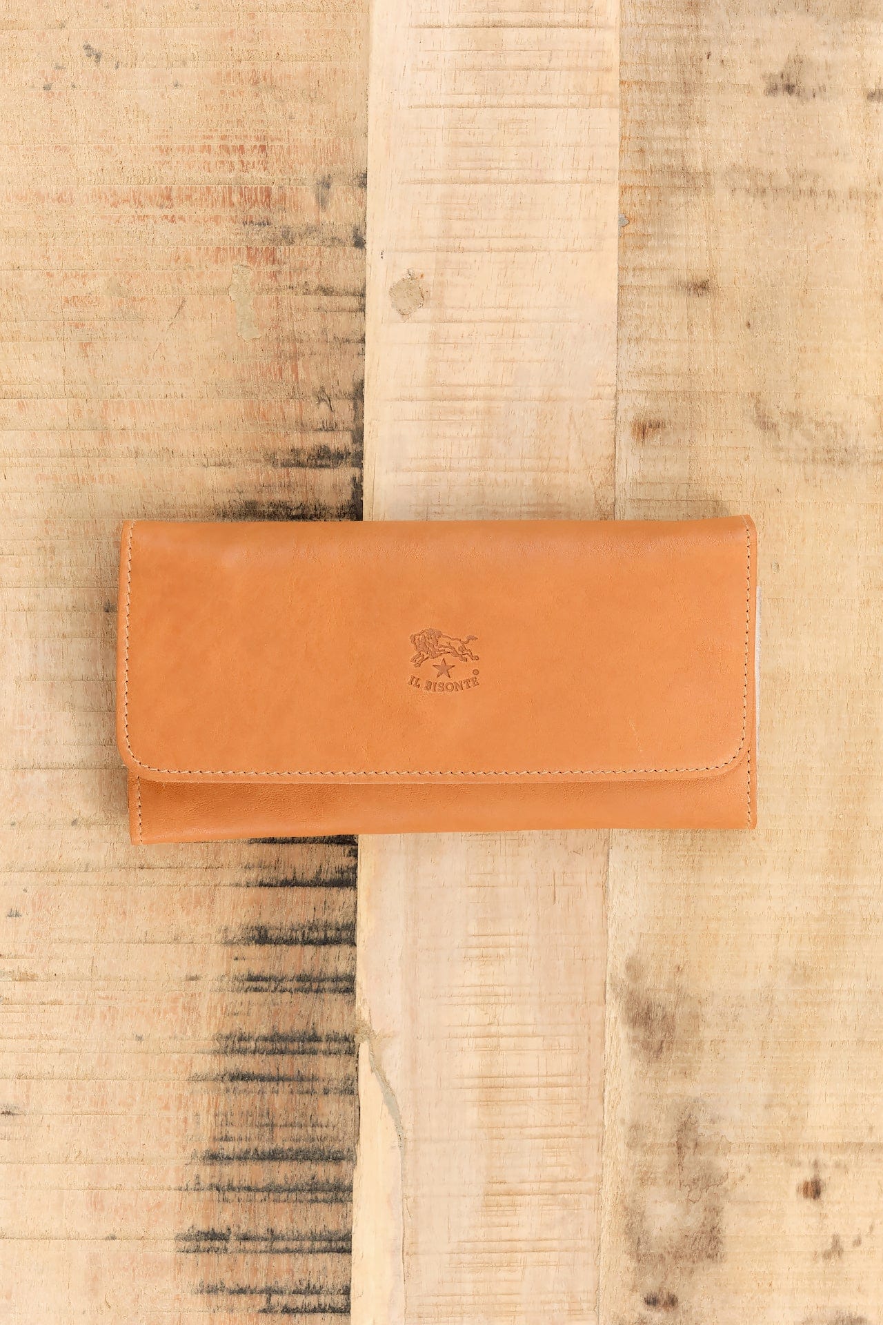 Il Bisonte Accessories Wallets Classic Continental Wallet in Naturale Naturale / 7.25" L X 3.75" W X 1" D