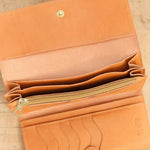 Il Bisonte Accessories Wallets Classic Continental Wallet in Naturale Naturale / 7.25" L X 3.75" W X 1" D