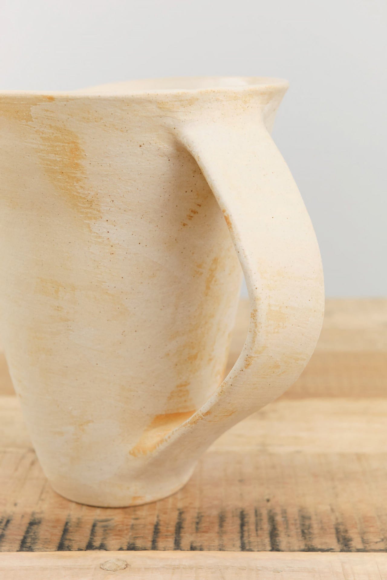 Kati Von Lehman Home Kitchen Pitchers Tall Lotus Water Pitcher White & Iron