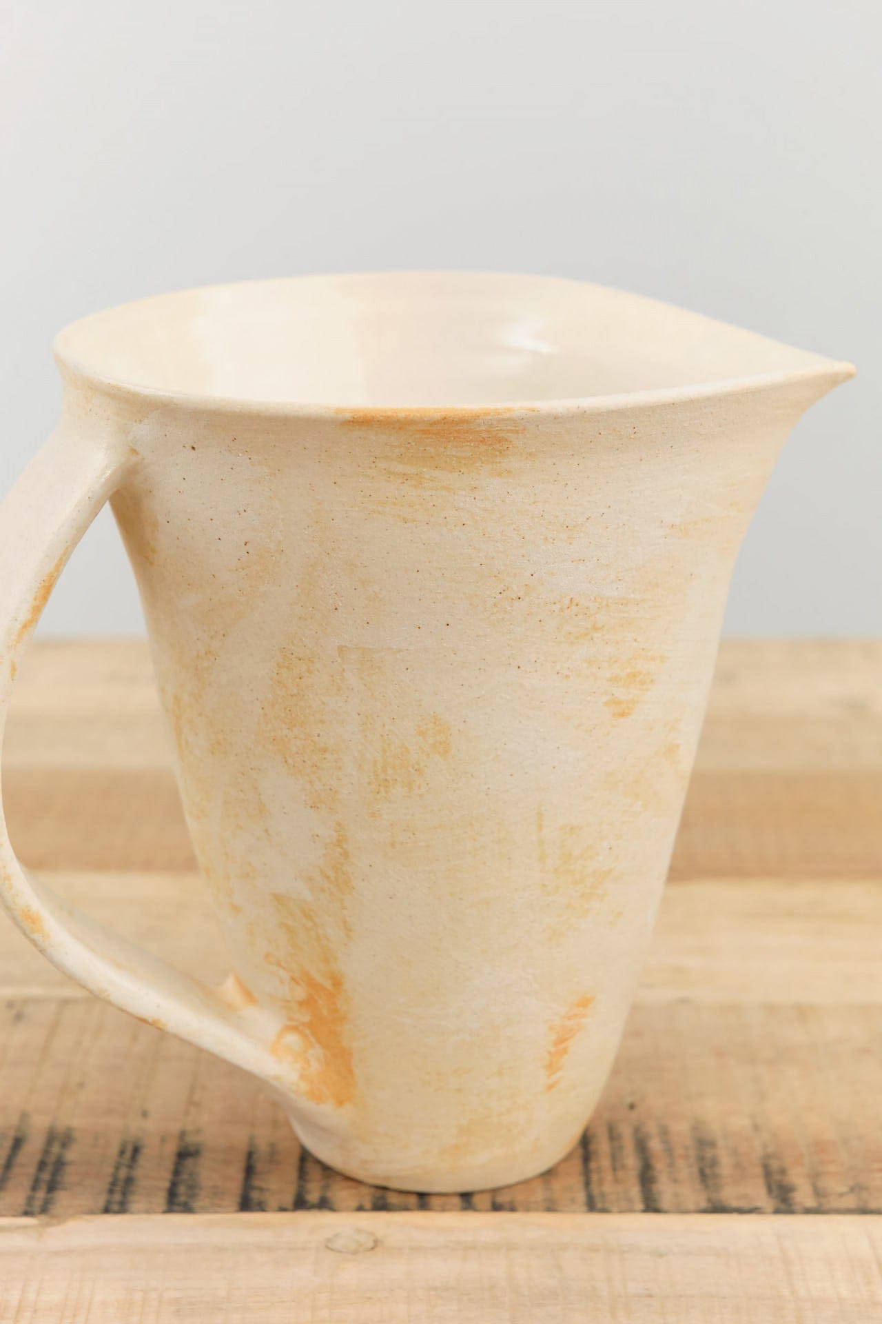 Kati Von Lehman Home Kitchen Pitchers Tall Lotus Water Pitcher White & Iron