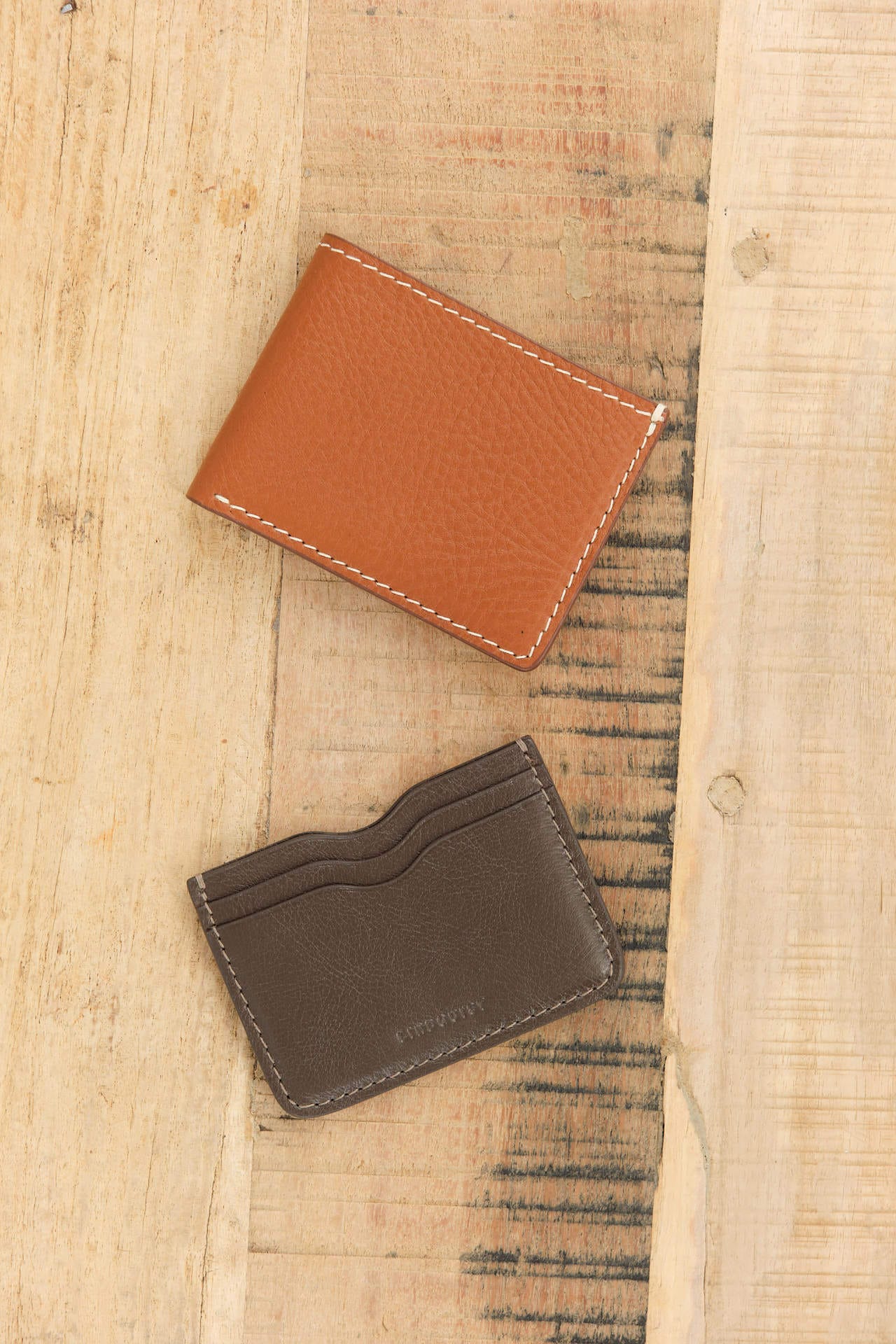 Lindquist Accessories Wallets Jackson Bi-Fold Wallet in Milled Leather Brown Leather Brown / 4.25" L X 3.25" W