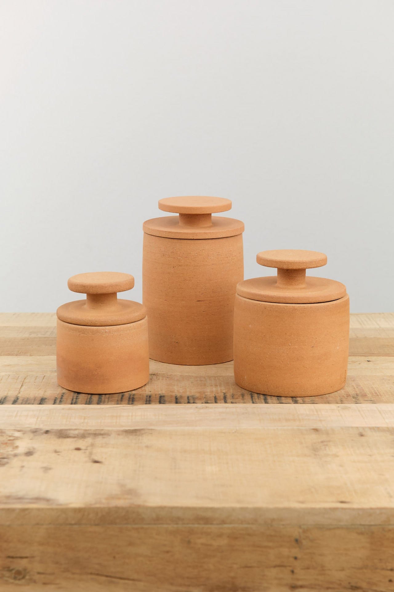 MH Ceramics Home Kitchen Containers Large Alto Jar in Terracotta Terracotta