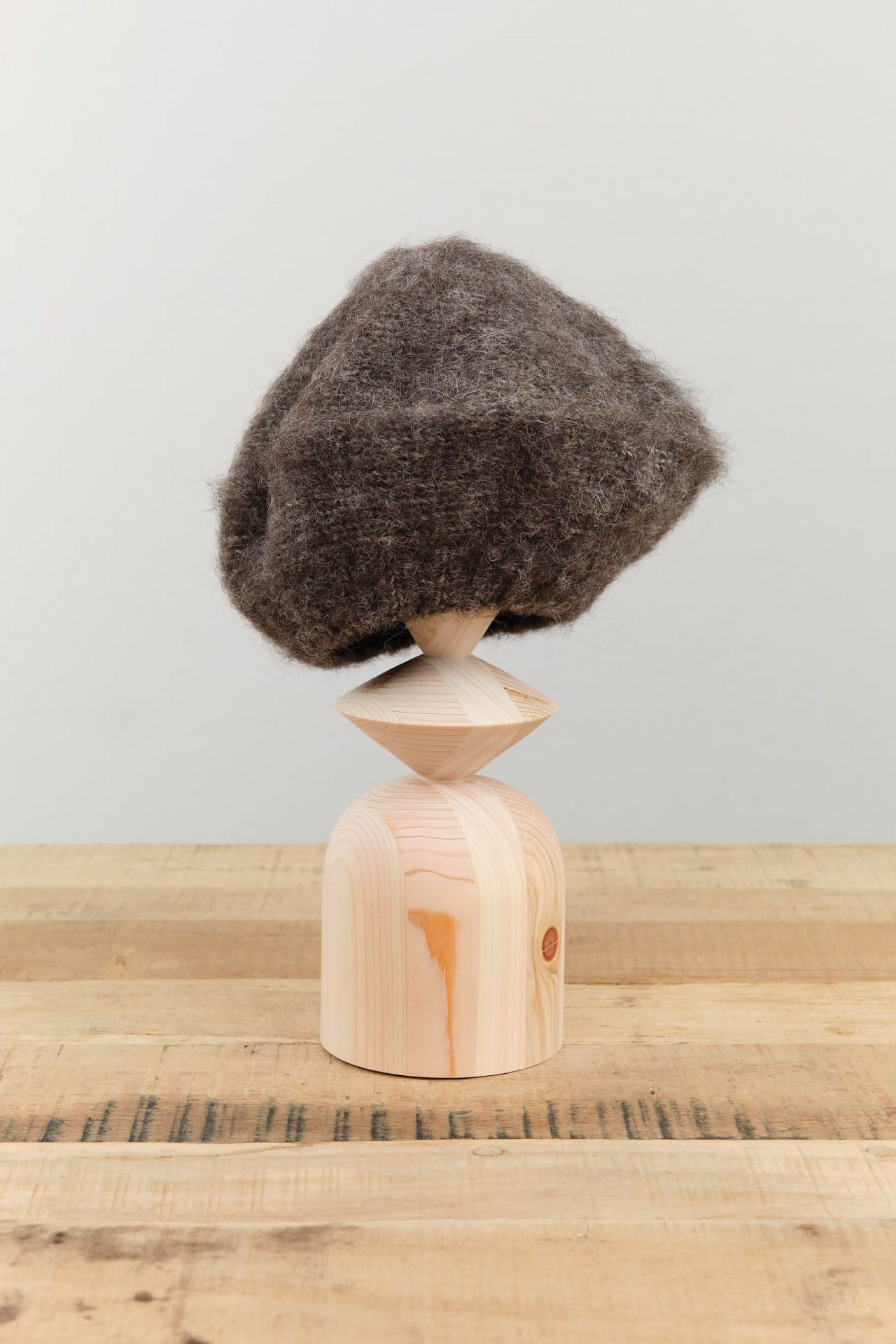 Mature Ha. Home Objects Hinoki Hat Stand Japanese Cypress / 13.25" H X 4" Dia