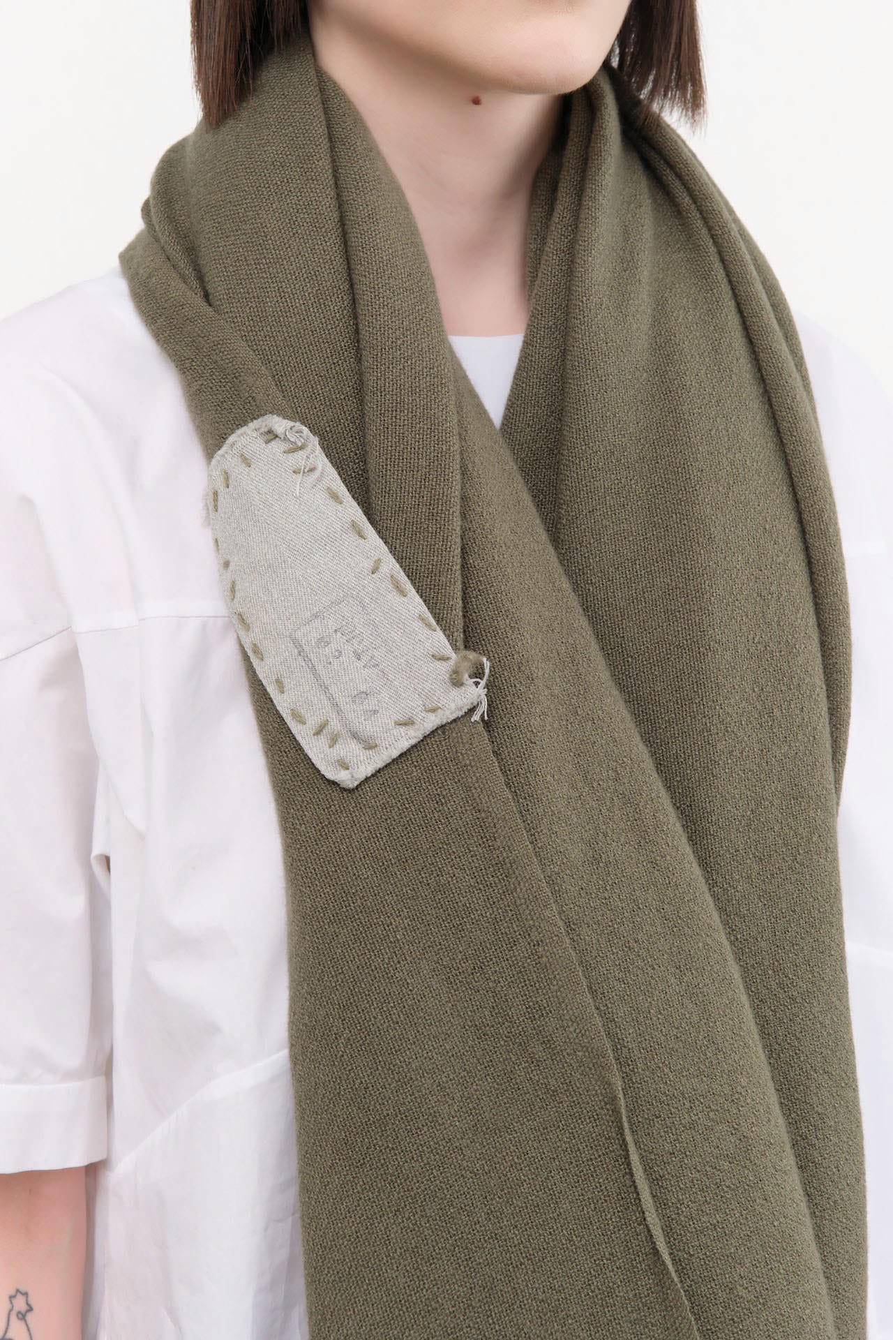 Private 0204 Accessories Scarves 710 Large Simple Cashmere Scarf Olivo