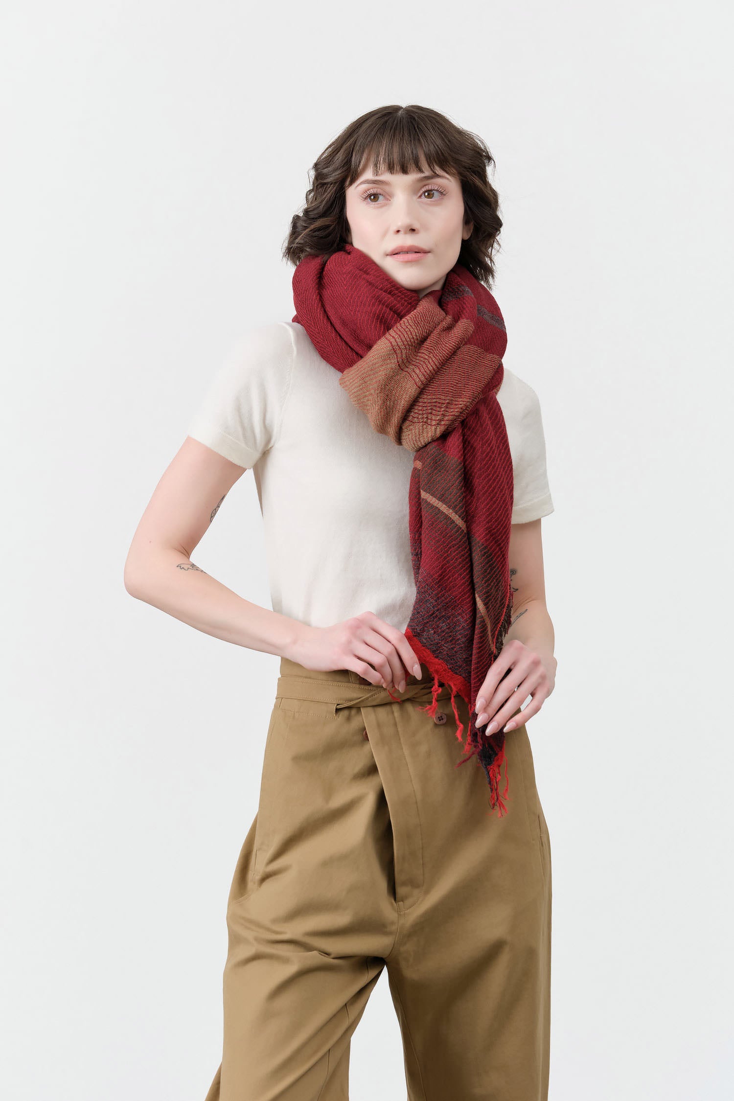 Tamaki Niime Big Roots Shawl in Cider