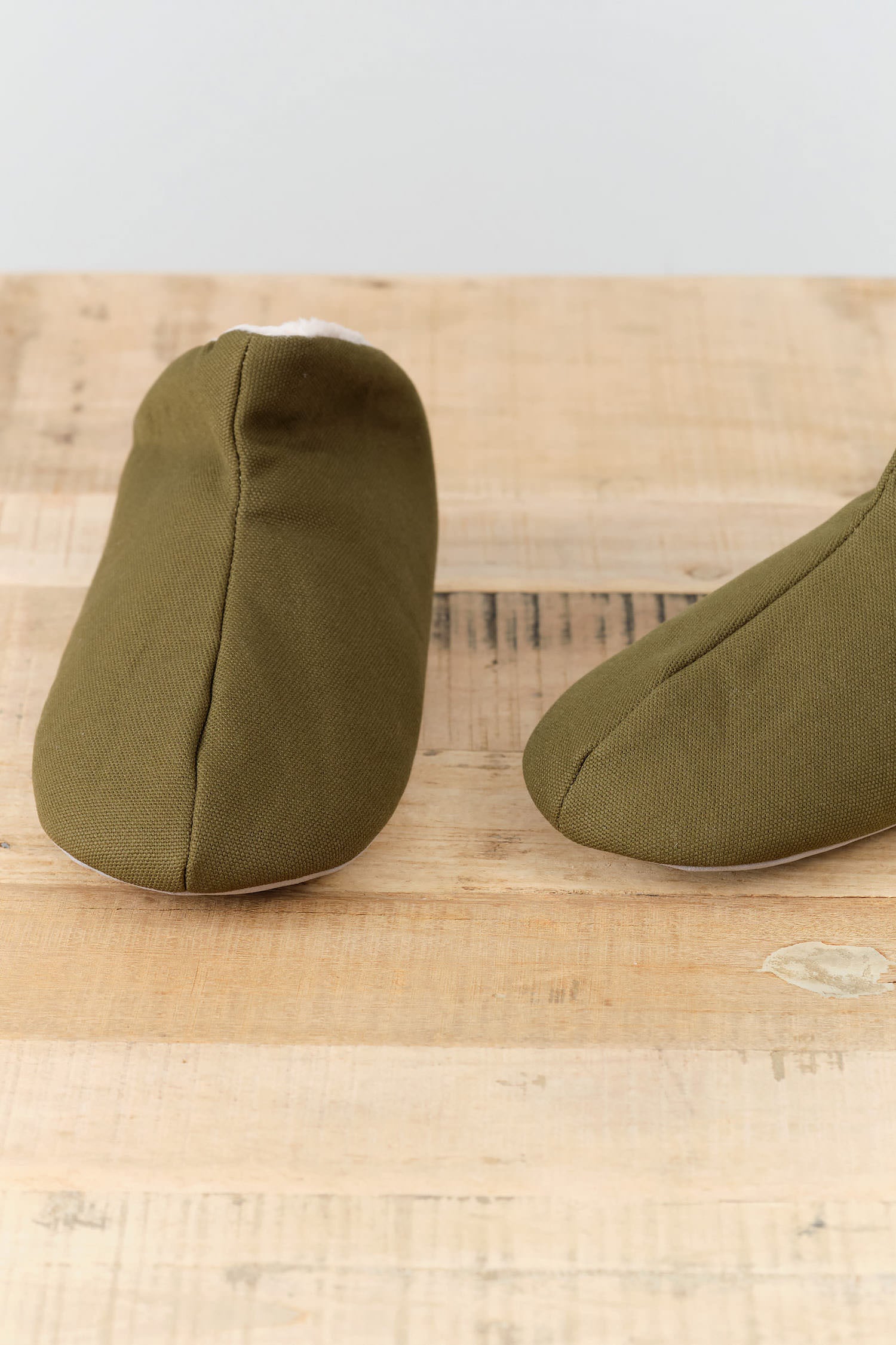 ABE Sangyo Accessories Slippers ABE Lined Room Bootie in Olive