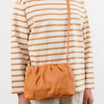 Il Bisonte Accessories Bags Accademia Crossbody Bag in Naturale Naturale / 7.5" L X 11.5" W X 2.75" D