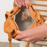 Il Bisonte Accessories Bags Accademia Crossbody Bag in Naturale Naturale / 7.5" L X 11.5" W X 2.75" D