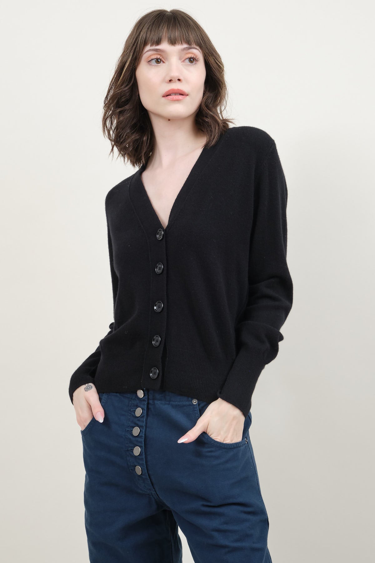 Allude V Neck Cardigan