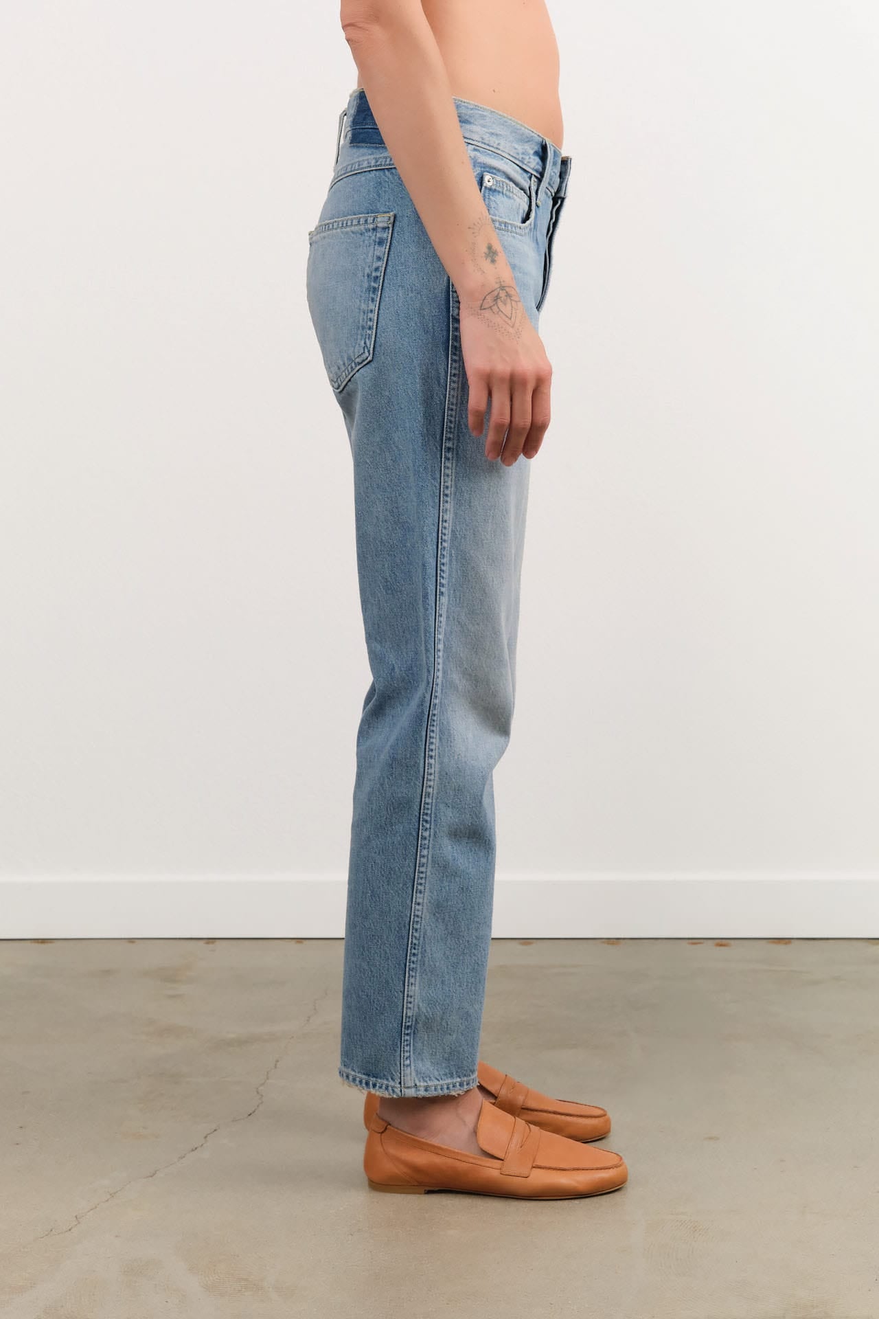 Amo Denim Apparel Womens Denim 143 Jean