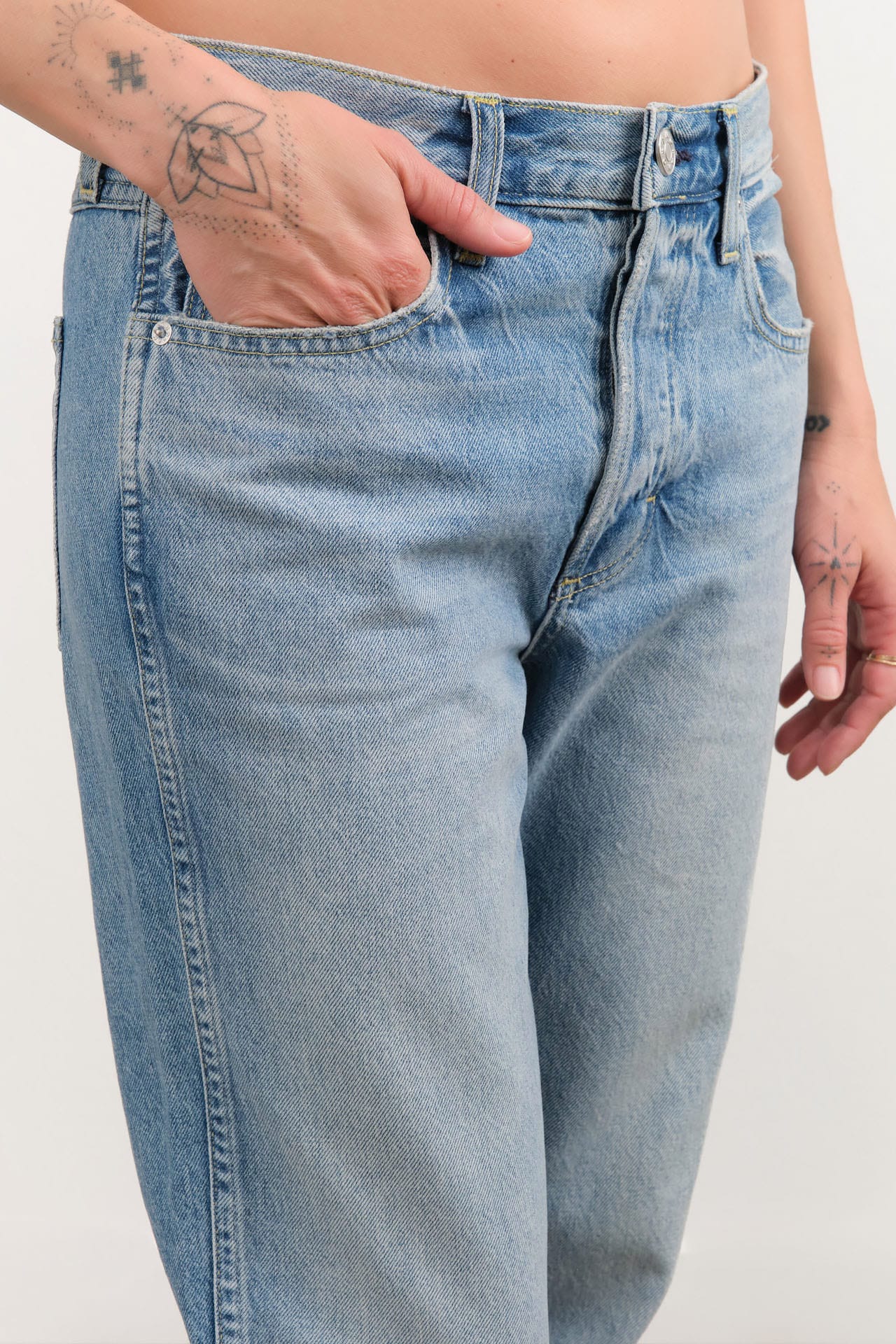 Amo Denim Apparel Womens Denim 143 Jean