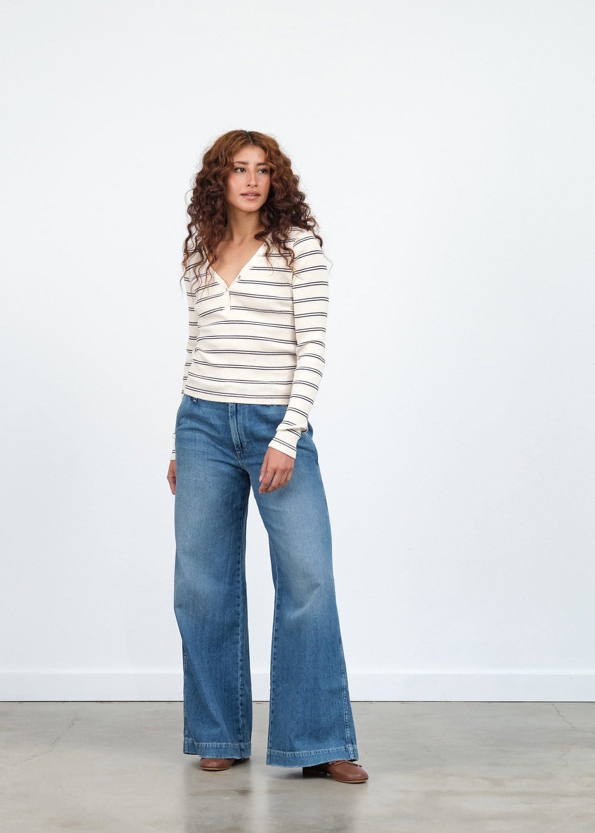 Amo Denim Apparel Womens Denim Edith Wide Leg Trouser Romance / 24