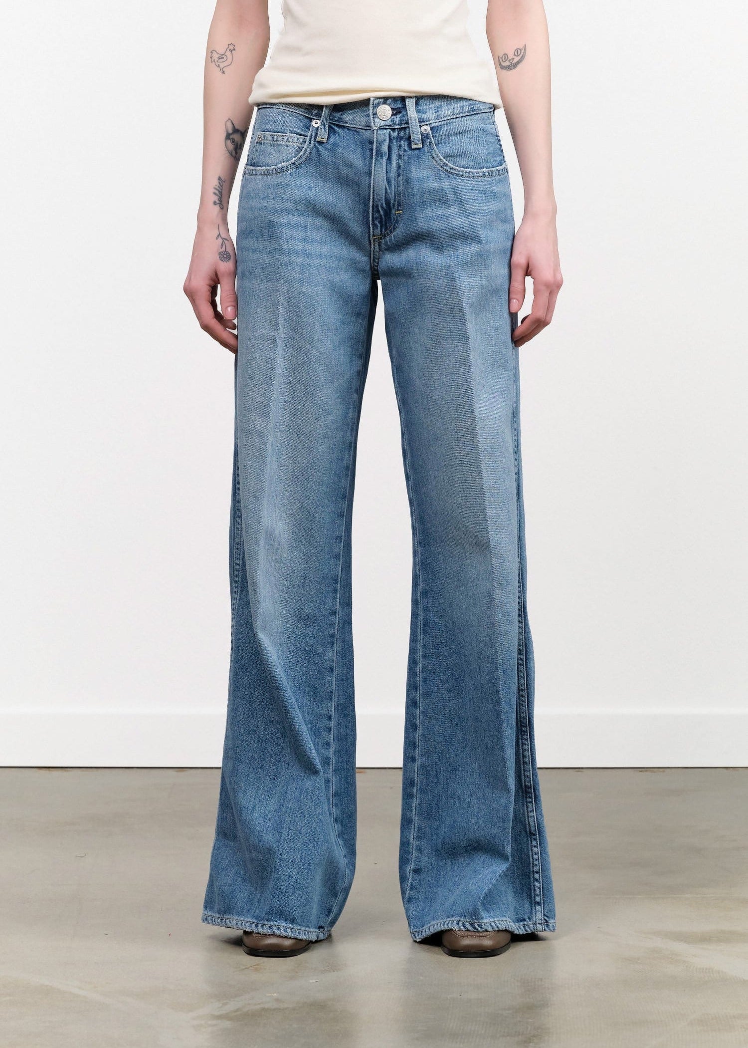 Amo Denim Apparel Womens Denim Faith Flare Jean