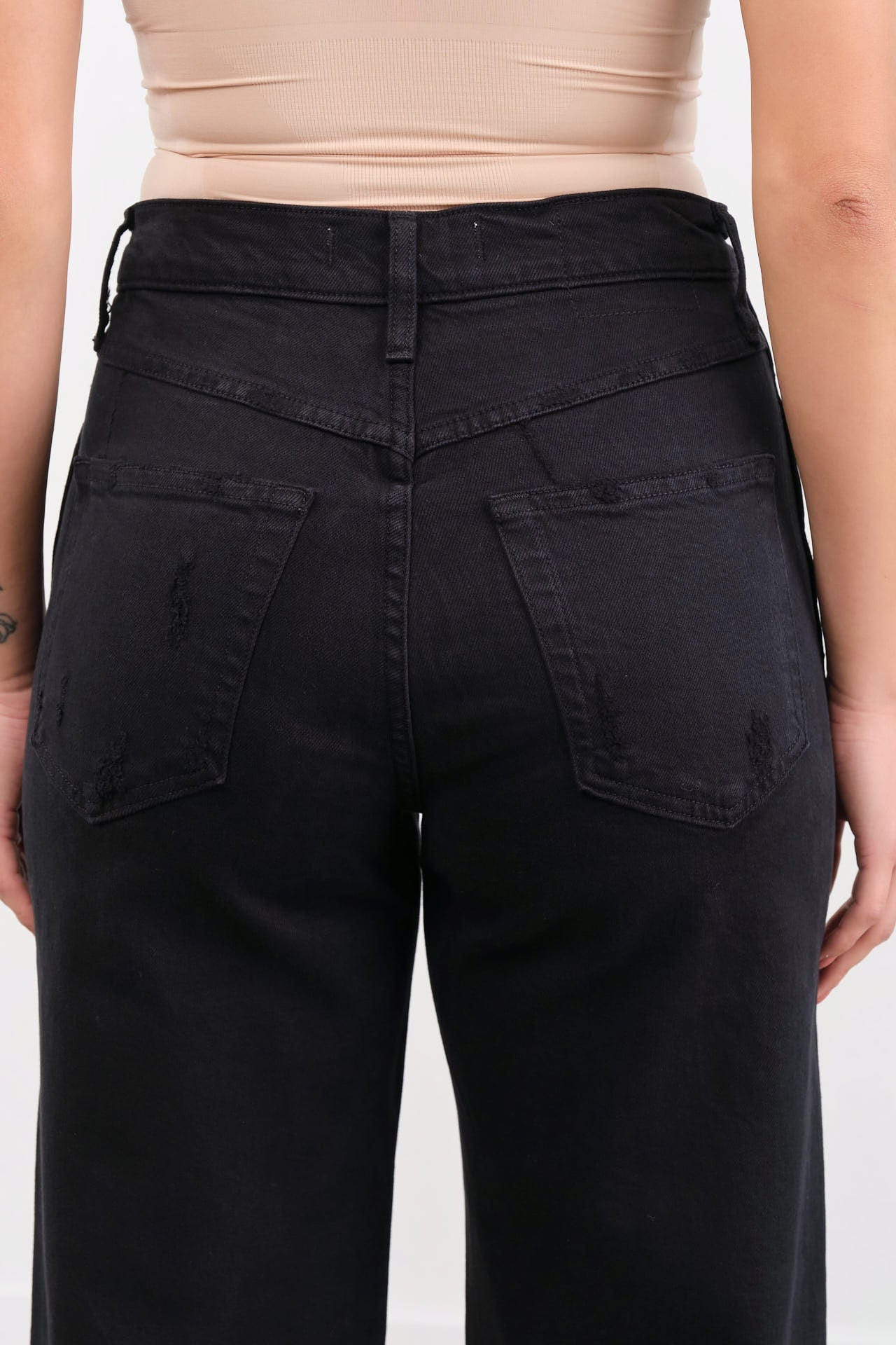 Amo Denim Apparel Womens Denim Frida Jean in Black Oak