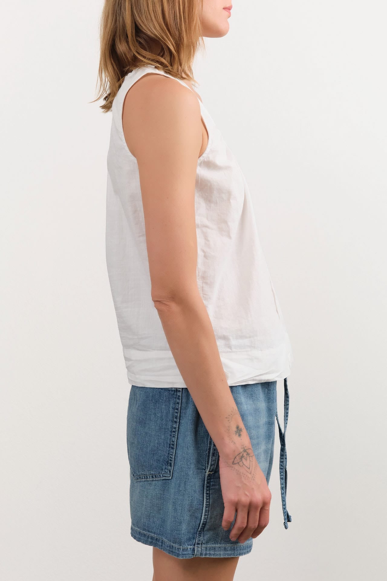 Amo Denim Apparel Womens Blouses Leni Top