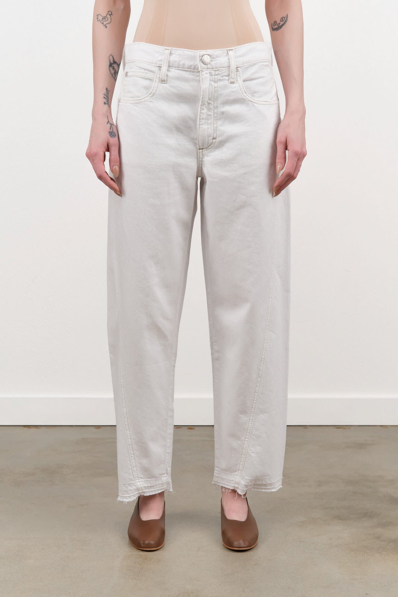 Amo Denim Apparel Womens Denim Maria Jean in Chalk