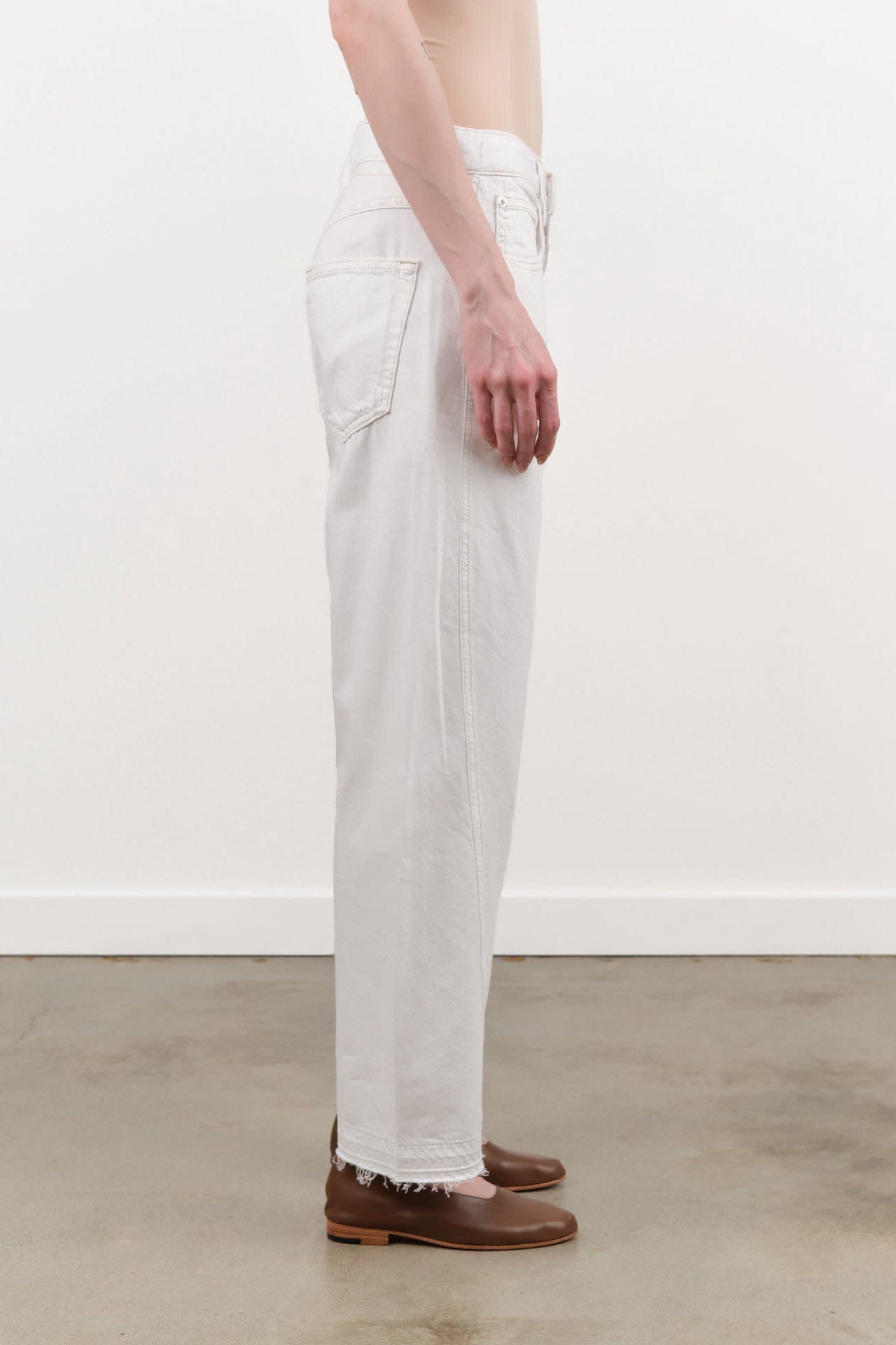 Amo Denim Apparel Womens Denim Maria Jean in Chalk