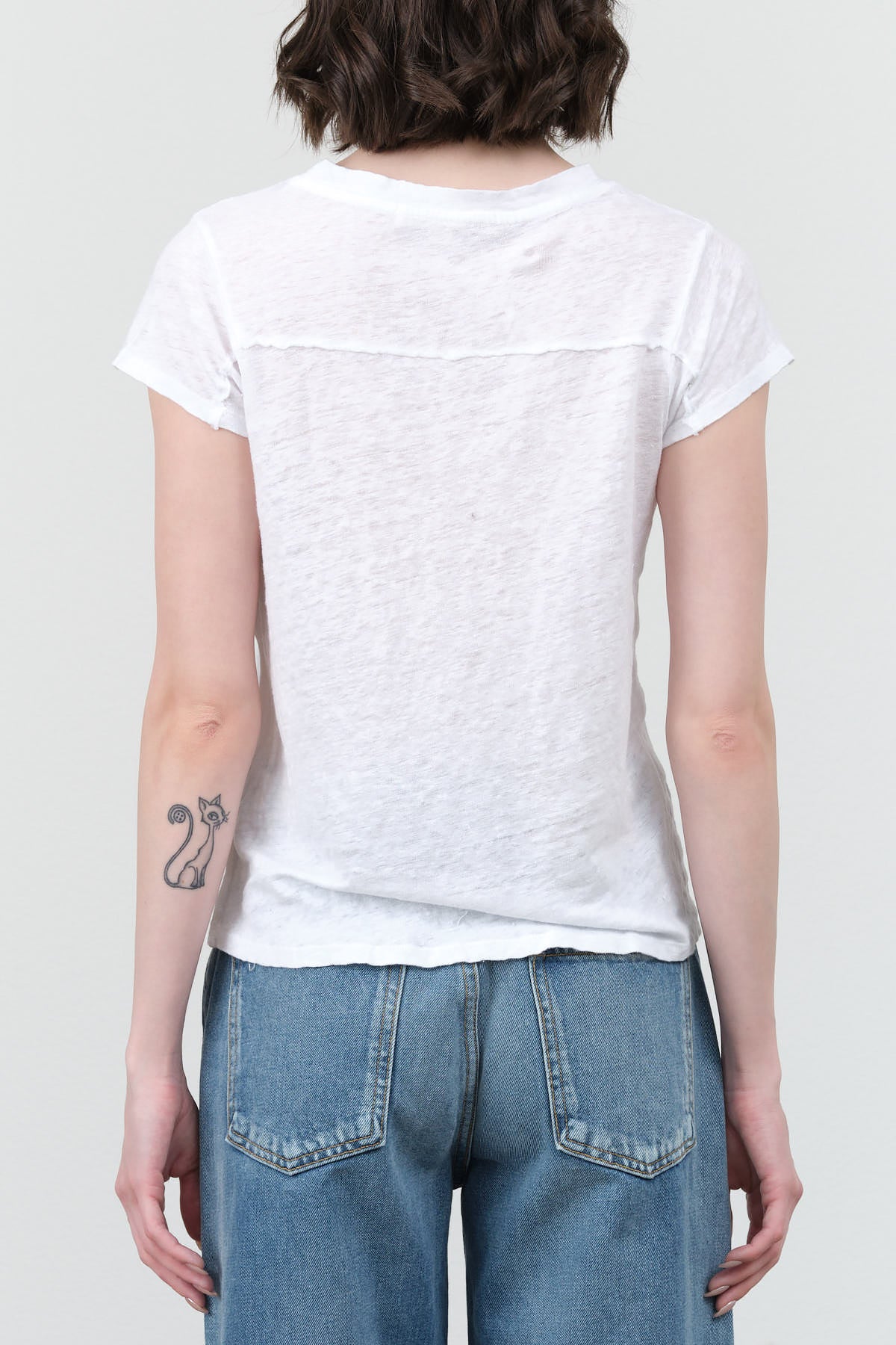 White Linen Short Sleeve Sweetness V Neck Tee by Amo Denim