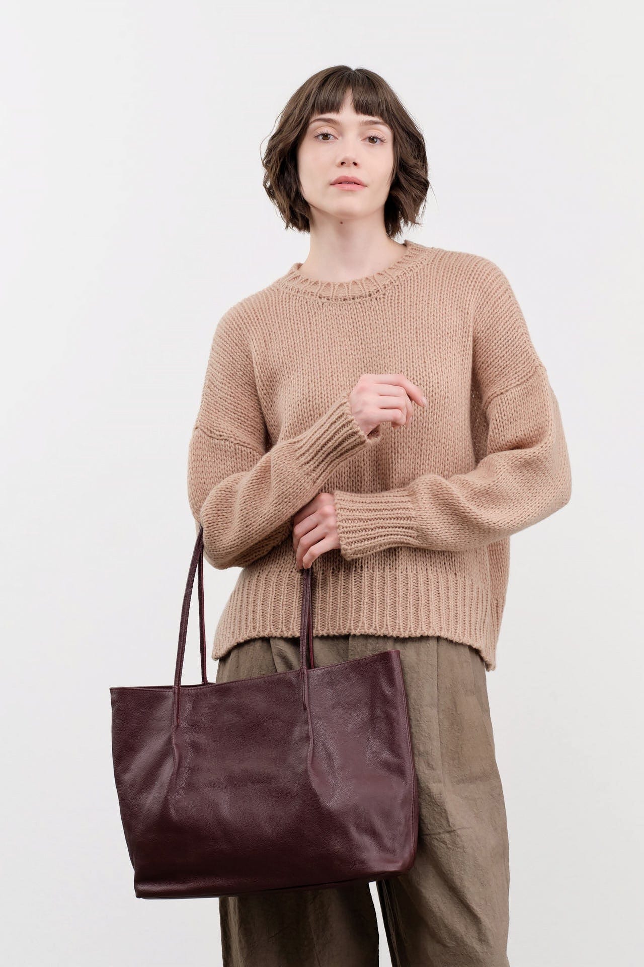 Are Studio Accessories Bags Large Frances Bag in Bordeaux Bordeaux / 11" L X 14" W X 4.5" D