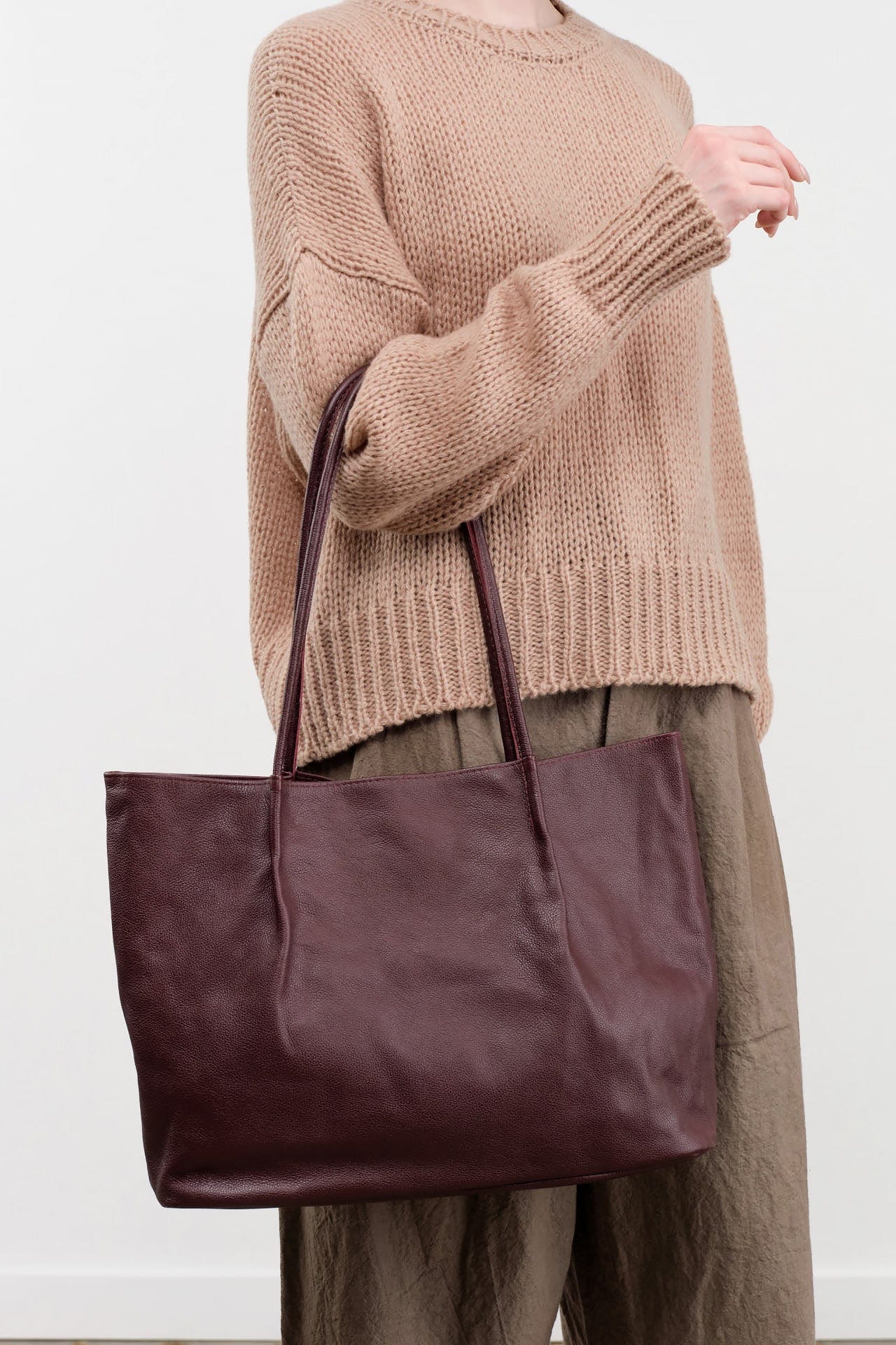 Are Studio Accessories Bags Large Frances Bag in Bordeaux Bordeaux / 11" L X 14" W X 4.5" D