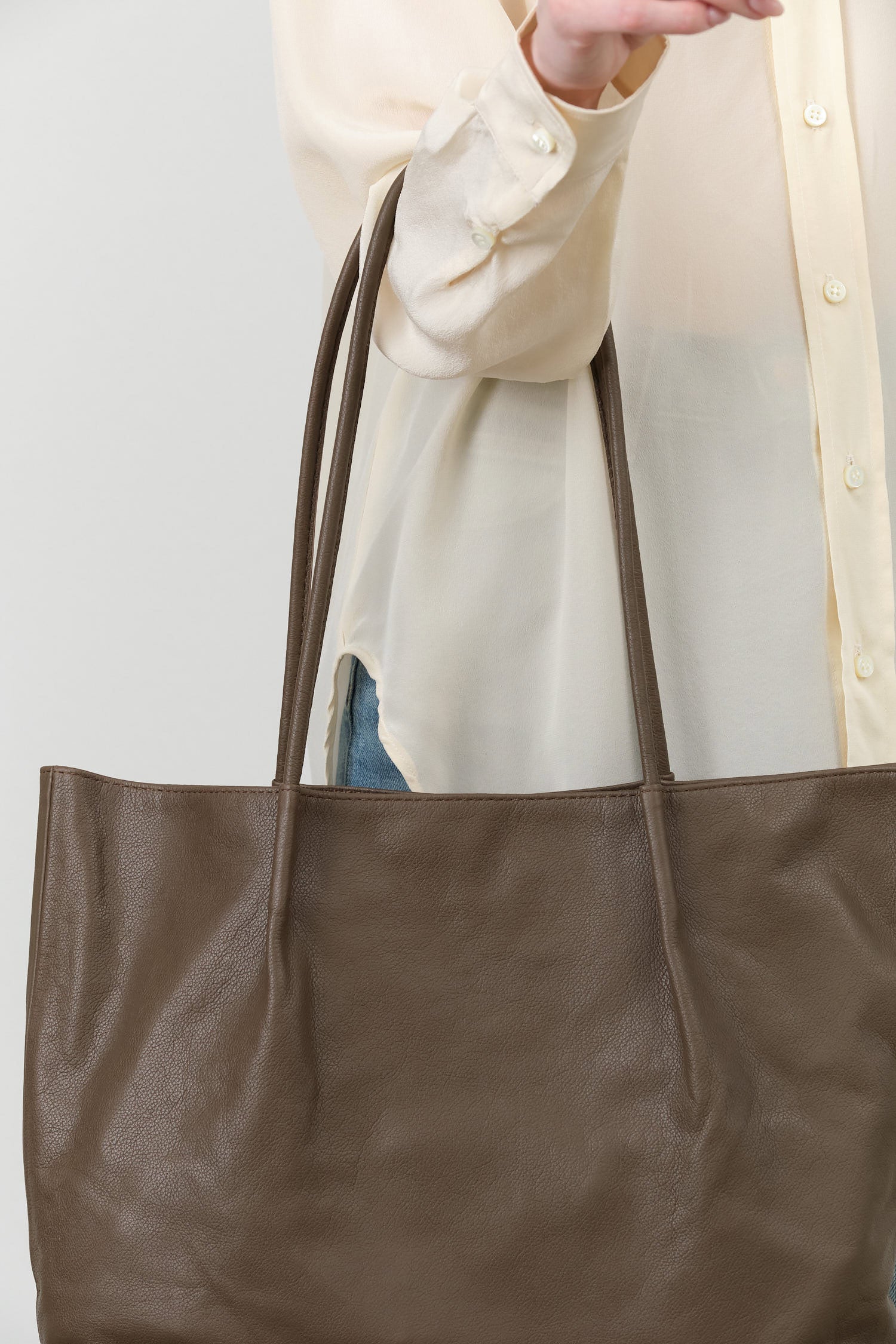 Tobacco Large Frances Bag by Are Studio 